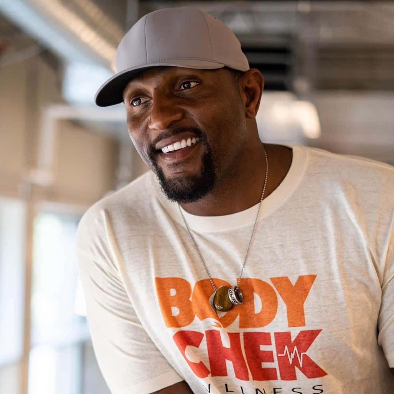 Ray Lewis, grey cap, white t-shirt, HD Desktop Wallpaper