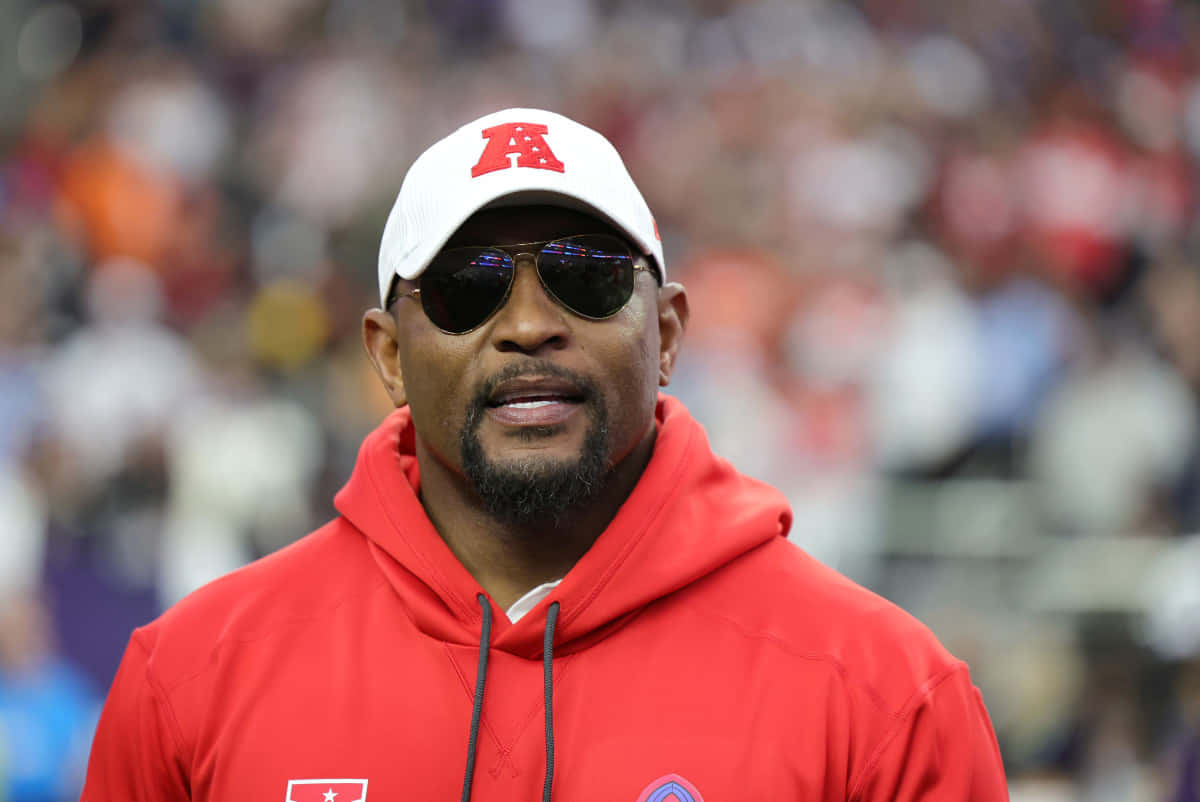 Ray Lewis, red hoodie, white cap, SD Desktop Wallpaper
