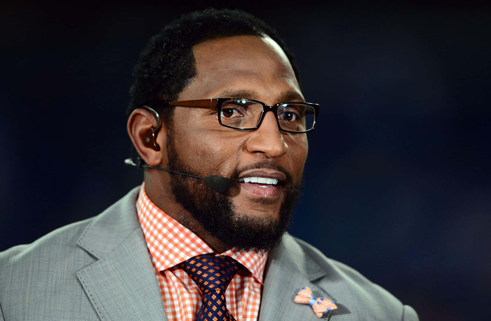 Ray Lewis, gray suit, orange checkered shirt, Full HD Desktop Wallpaper