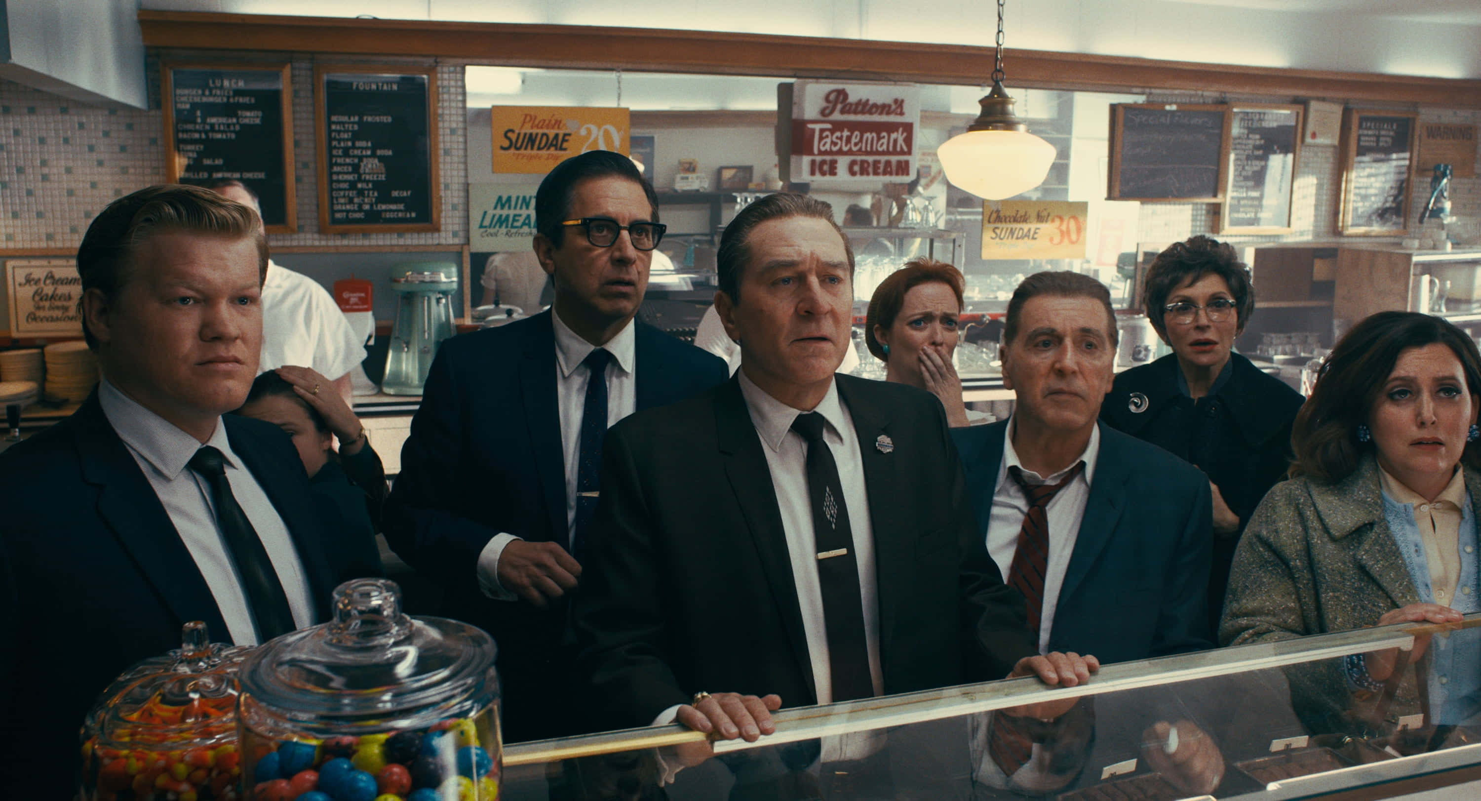 Ray Romano, vintage diner, men in suits, 2K Desktop Wallpaper