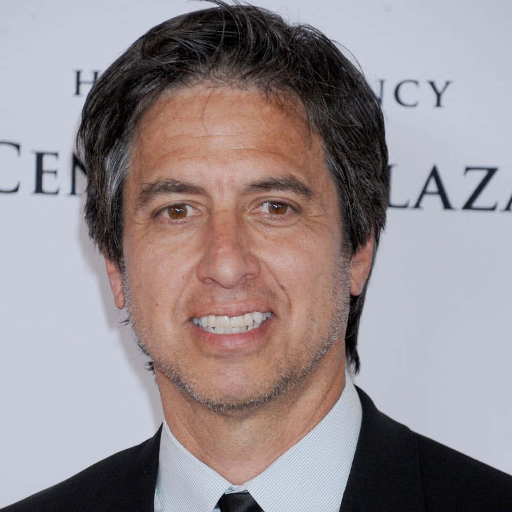 Ray Romano, black suit, tie, SD Desktop Wallpaper