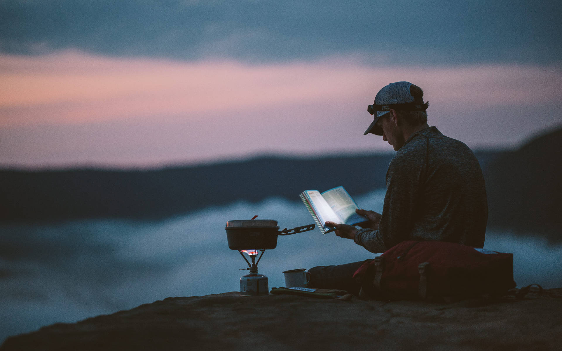 hiker, cliff, dusk, Full HD Desktop Wallpaper