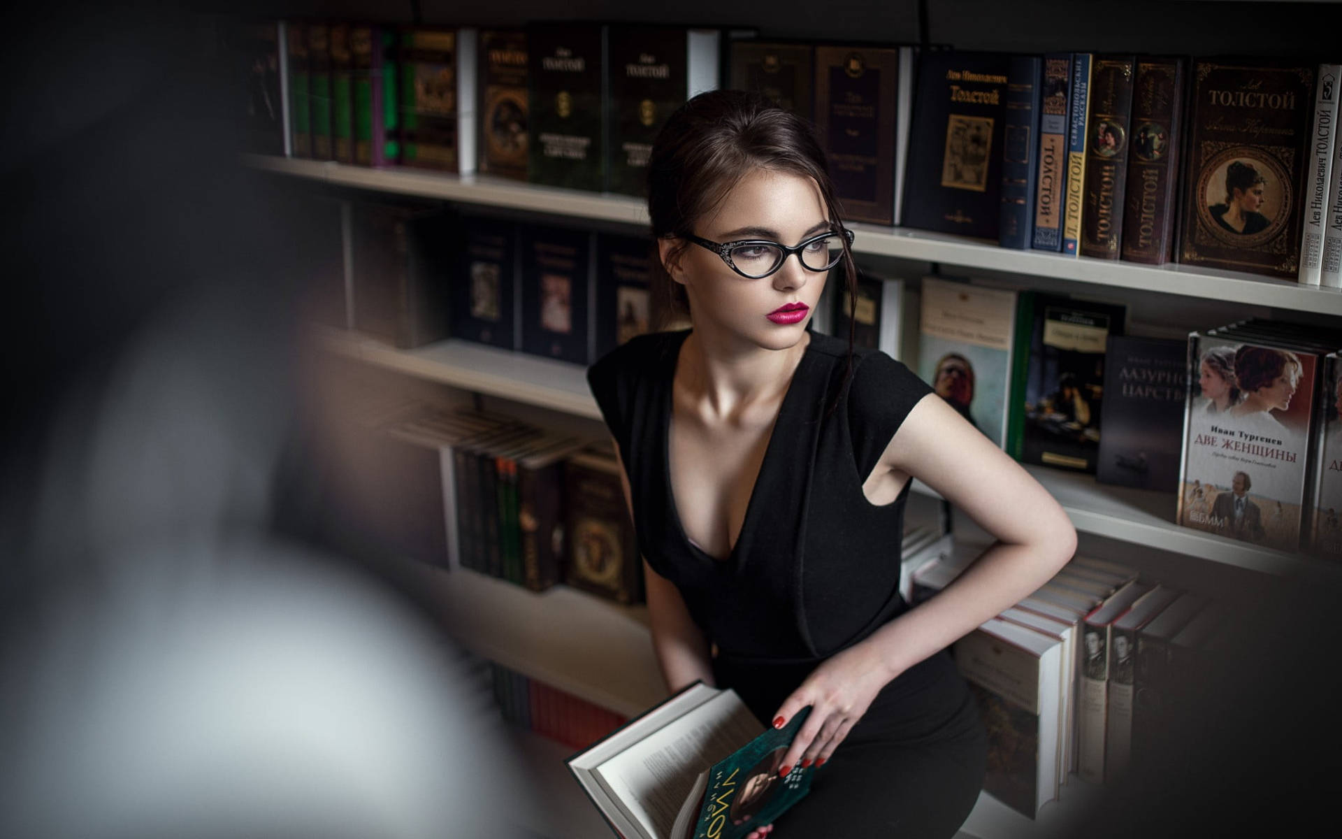 woman, glasses, black dress, Full HD Desktop Wallpaper