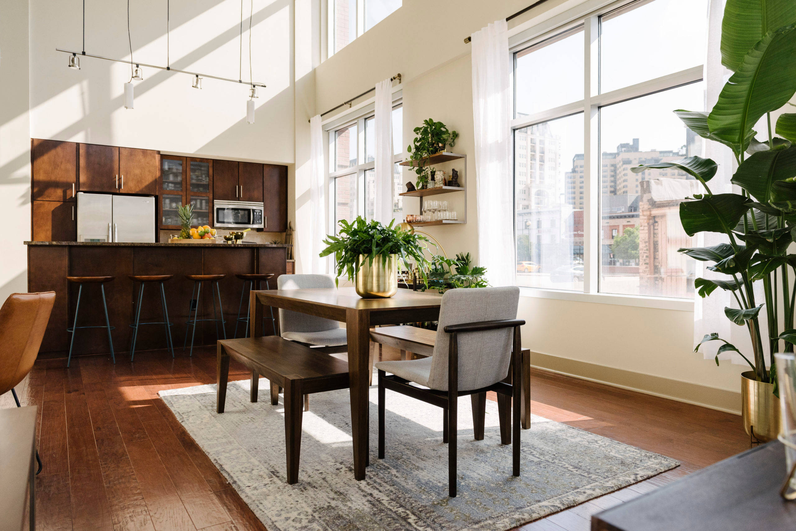Real Estate, dining area, sunlight, 2K Desktop Wallpaper