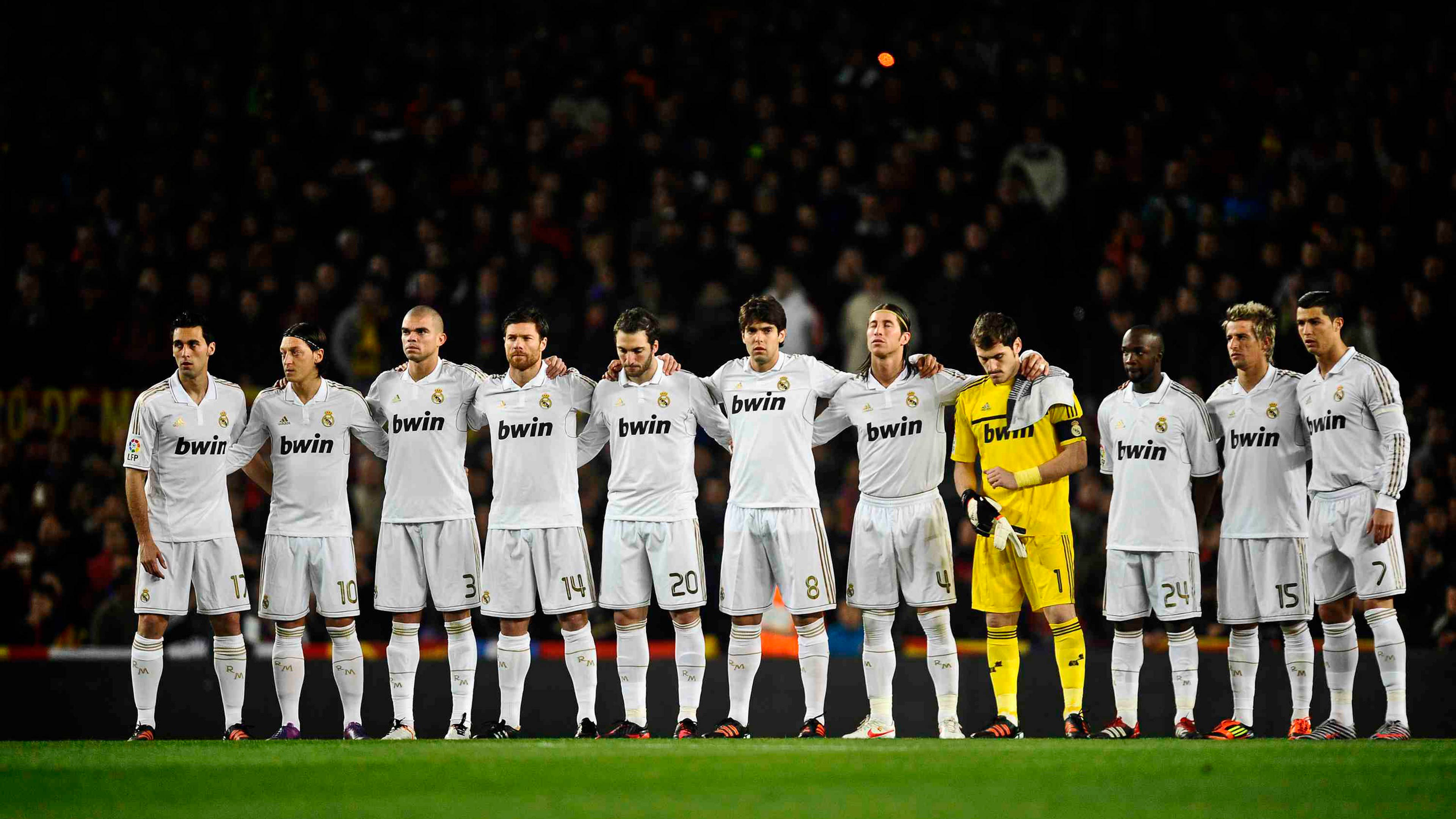 Real Madrid, soccer team, stadium field, 4K Desktop Wallpaper