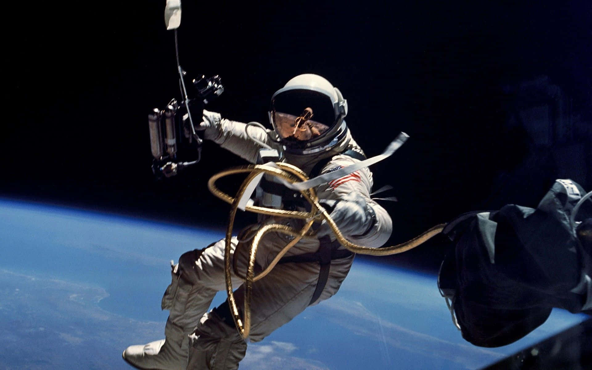 Real Space, astronaut, Earth, Full HD Desktop Wallpaper