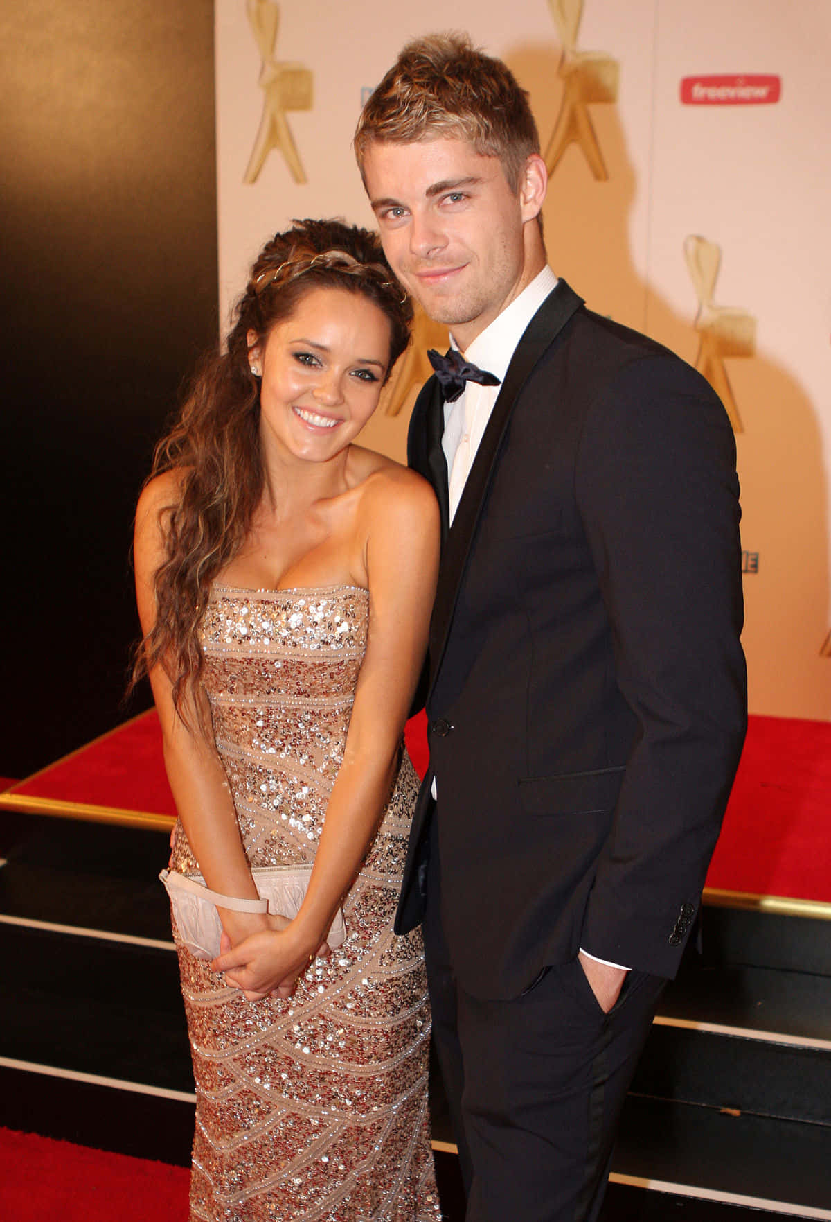 Rebecca Breeds, red carpet, awards event, HD Phone Wallpaper