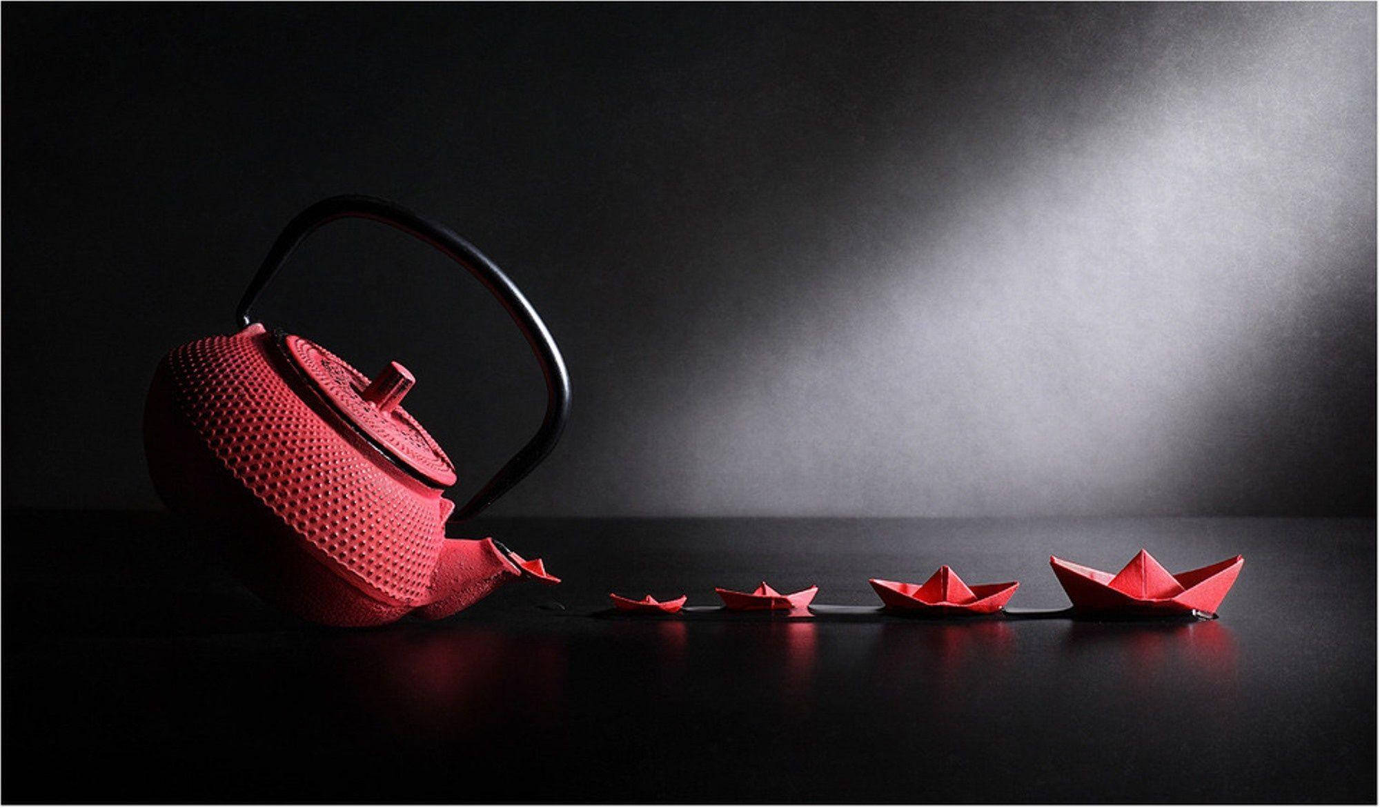 red textured teapot, red paper boats, dark reflective surface, Full HD Desktop Wallpaper