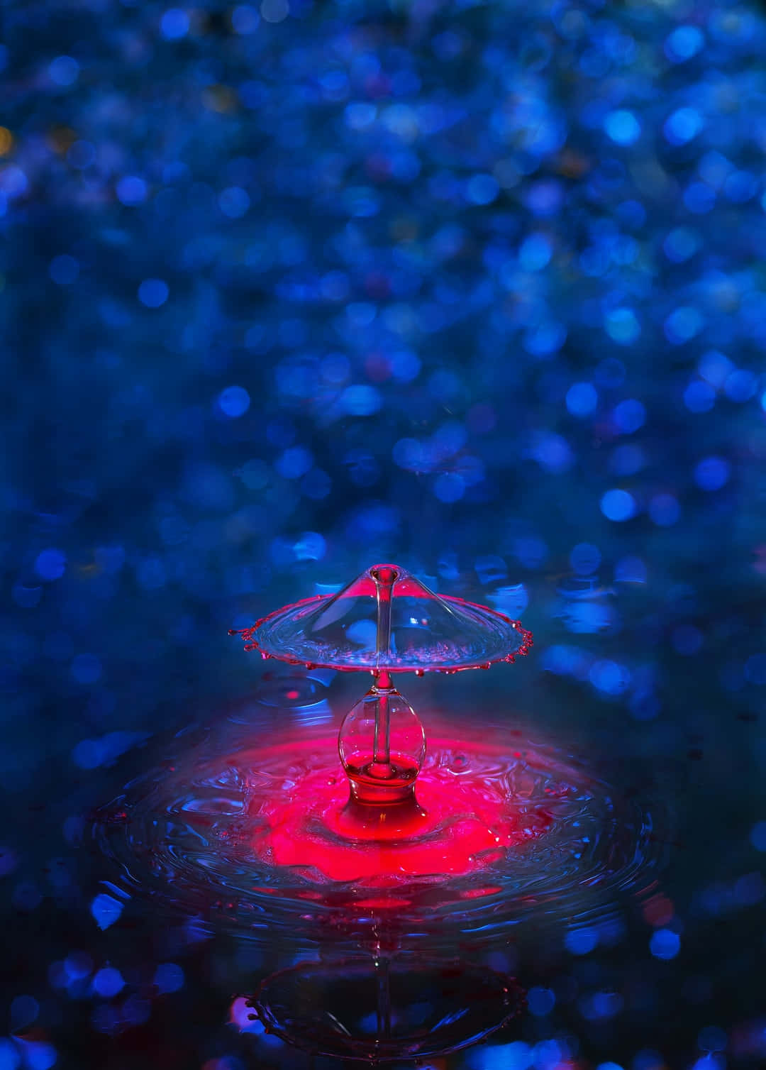 Red And Blue iPhone, crown shape, vibrant red light, HD Phone Wallpaper