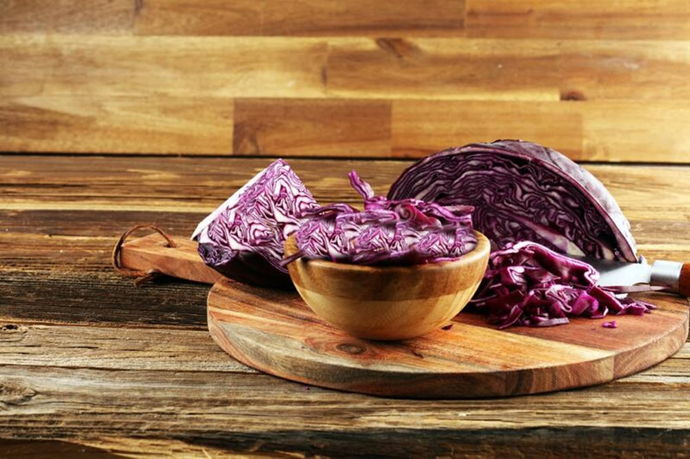 red cabbage, purple cabbage, wooden bowl, SD Desktop Wallpaper