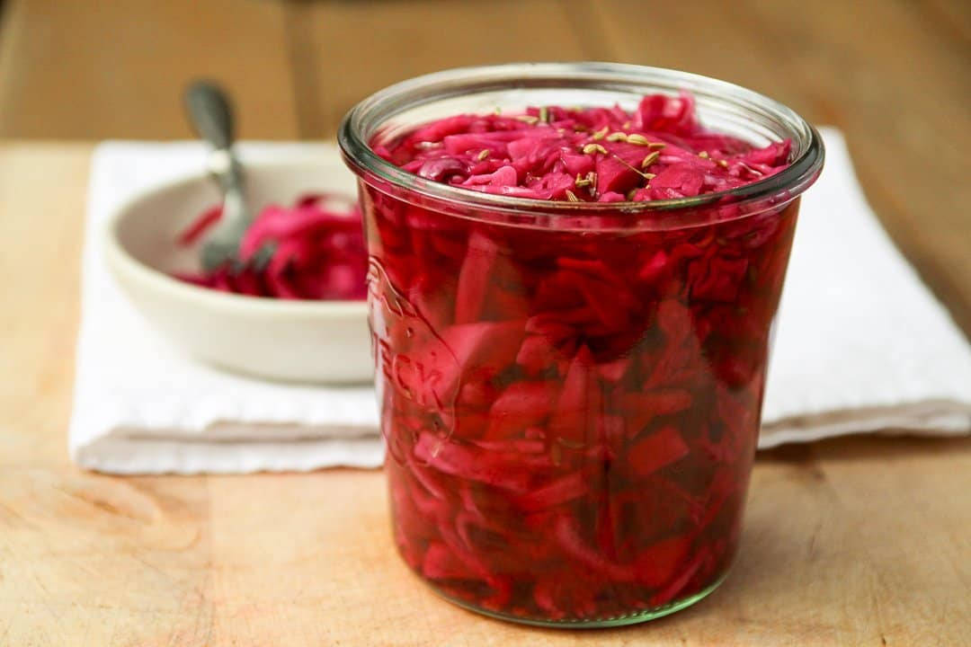 pickled red cabbage, glass jar, wooden table, SD Desktop Wallpaper