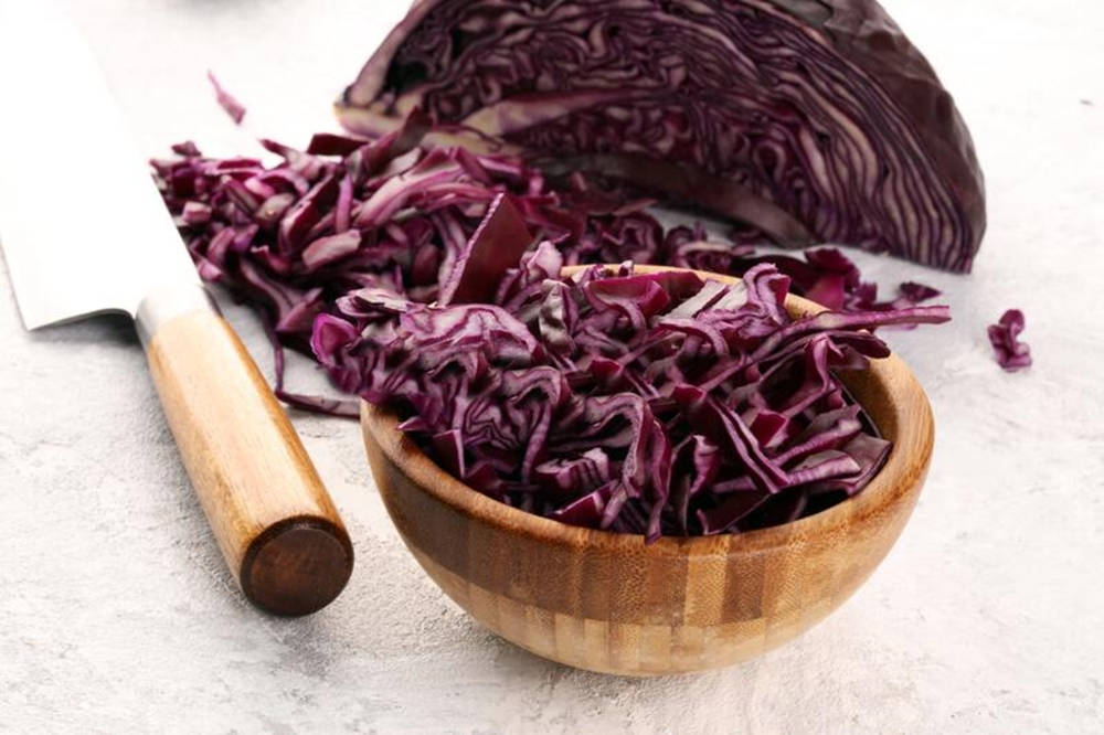shredded red cabbage, wooden bowl, knife, SD Desktop Wallpaper