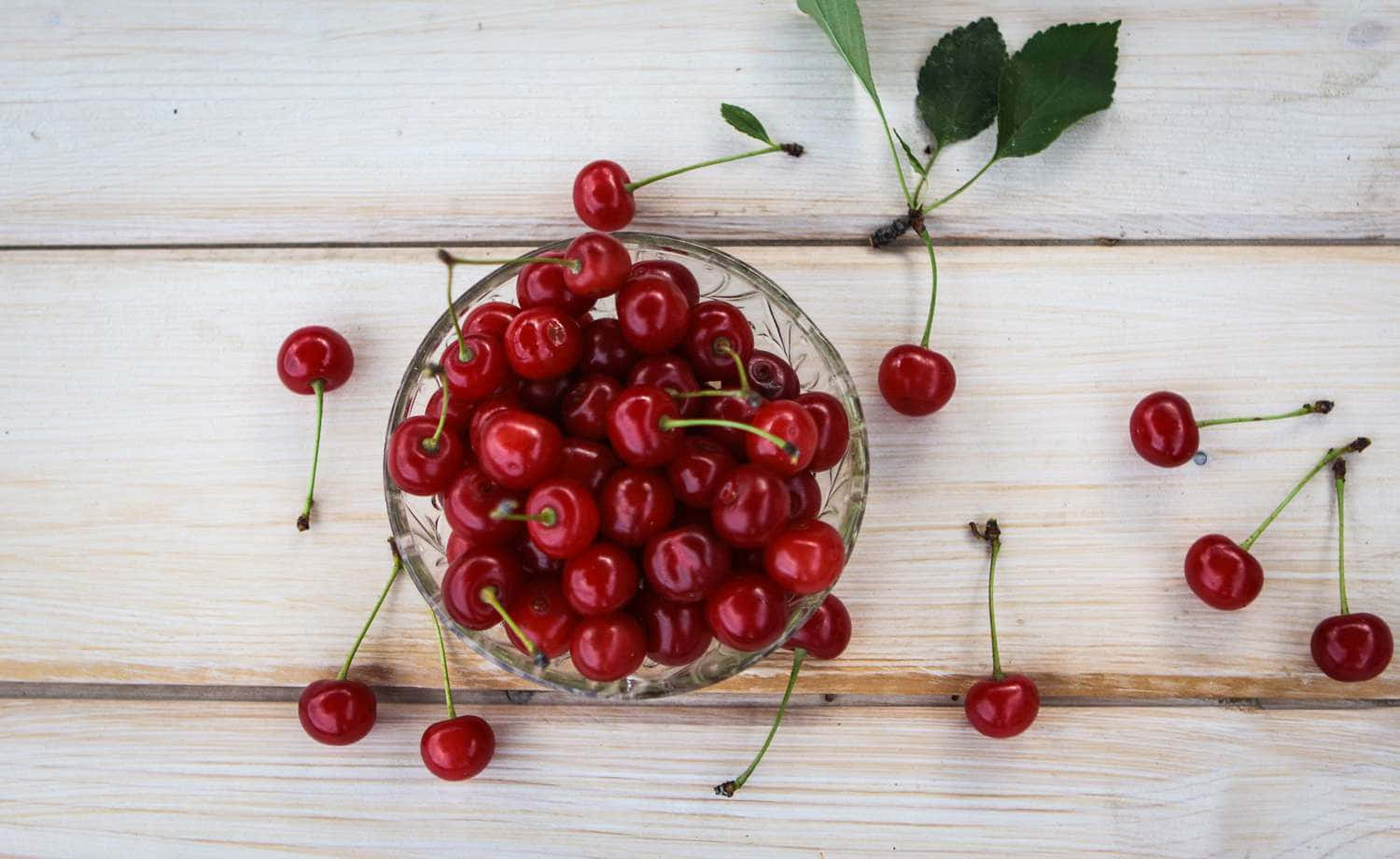 red cherries, glass bowl, glossy red cherries, HD Desktop Wallpaper