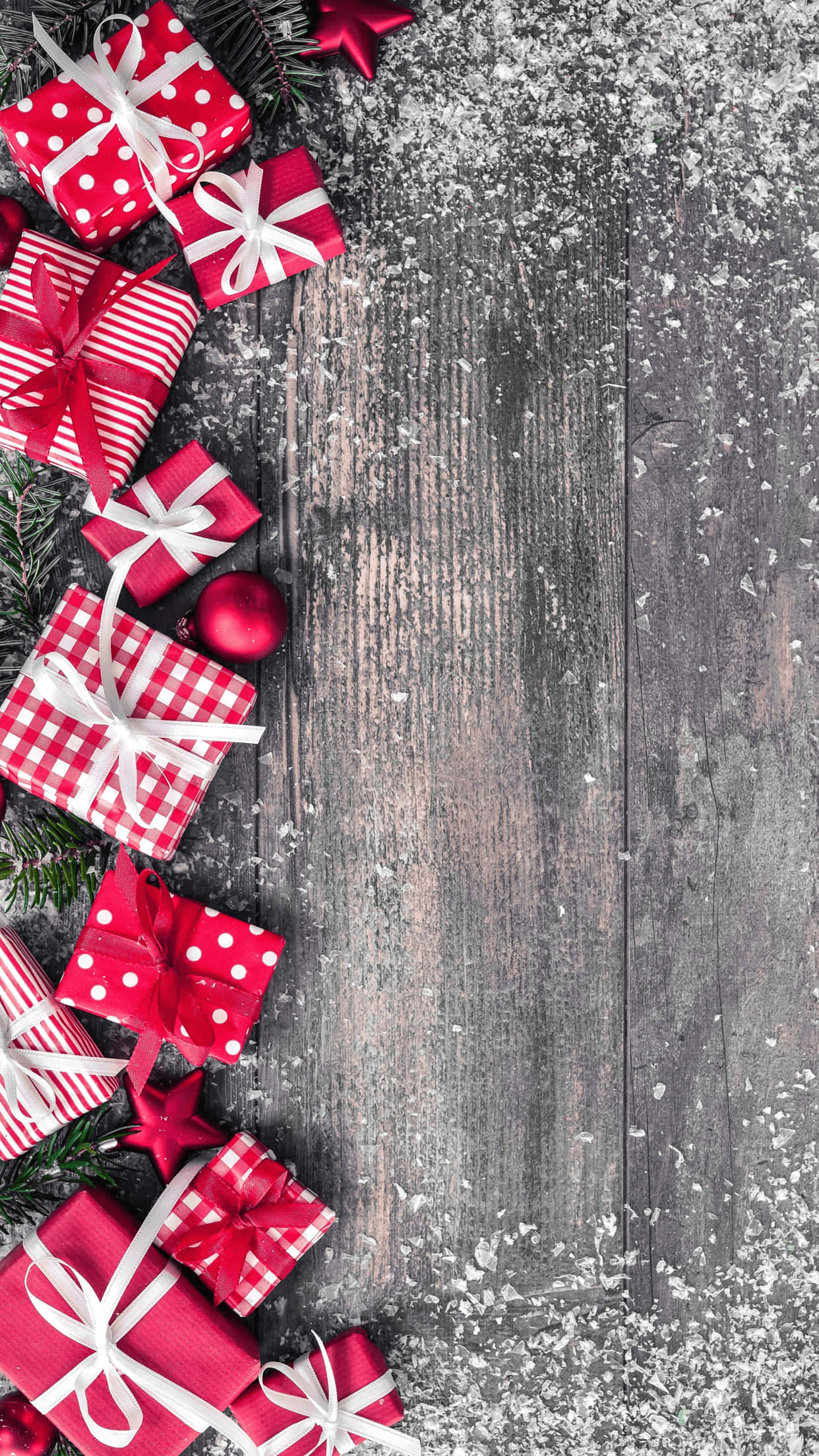 Red Christmas iPhone, red patterned gift boxes, white bows, Full HD Phone Wallpaper
