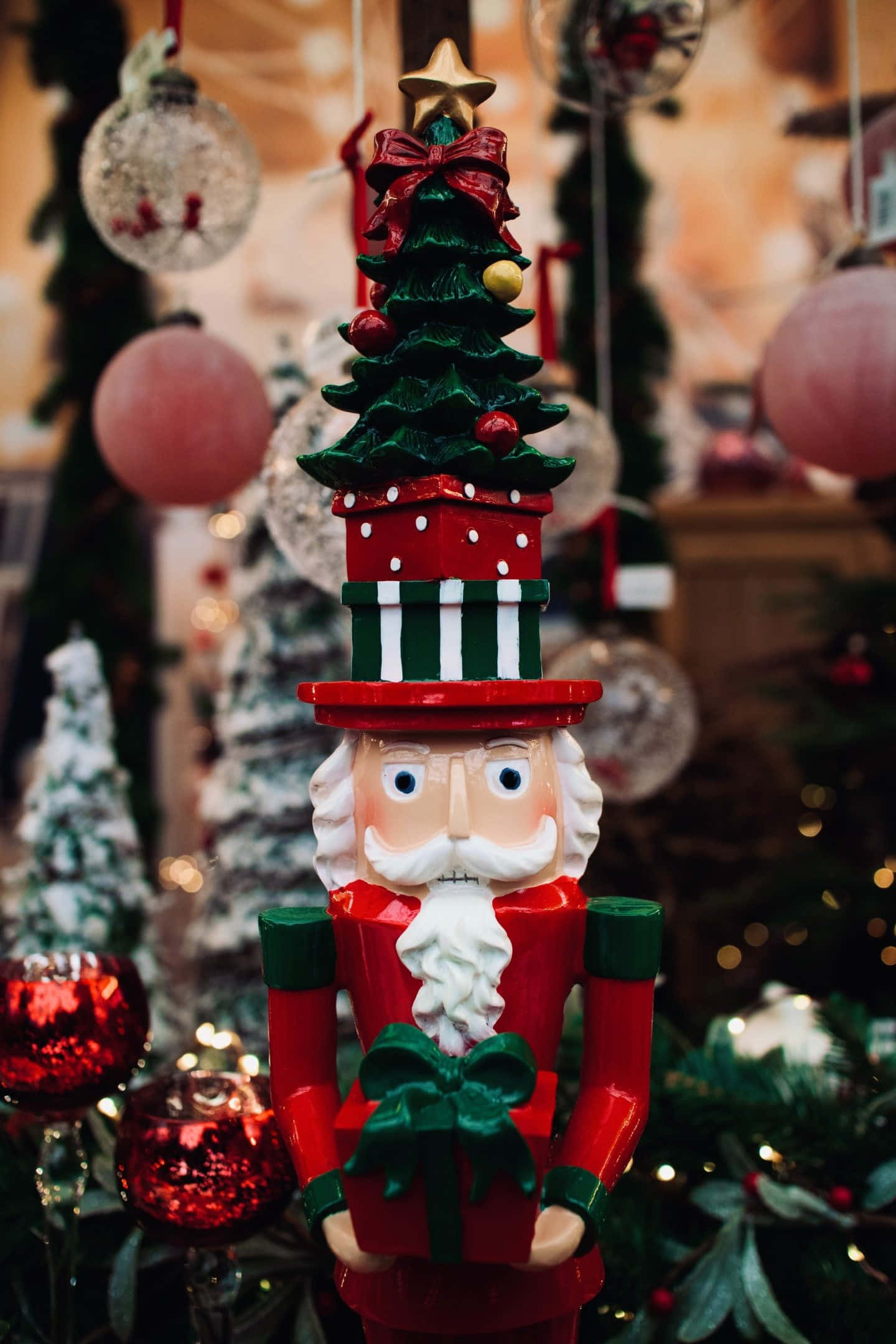 iPhone, Red Christmas, nutcracker soldier, Full HD Phone Wallpaper
