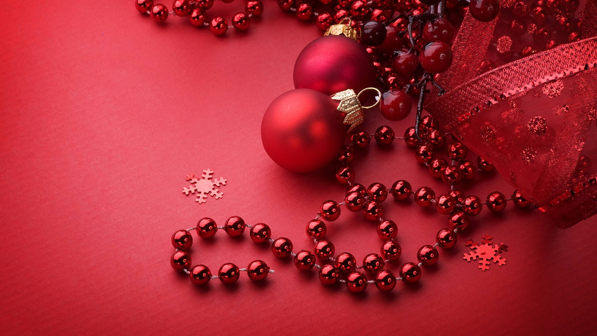 Red Christmas, shiny red Christmas ornaments, snowflake decorations, Full HD Desktop Wallpaper