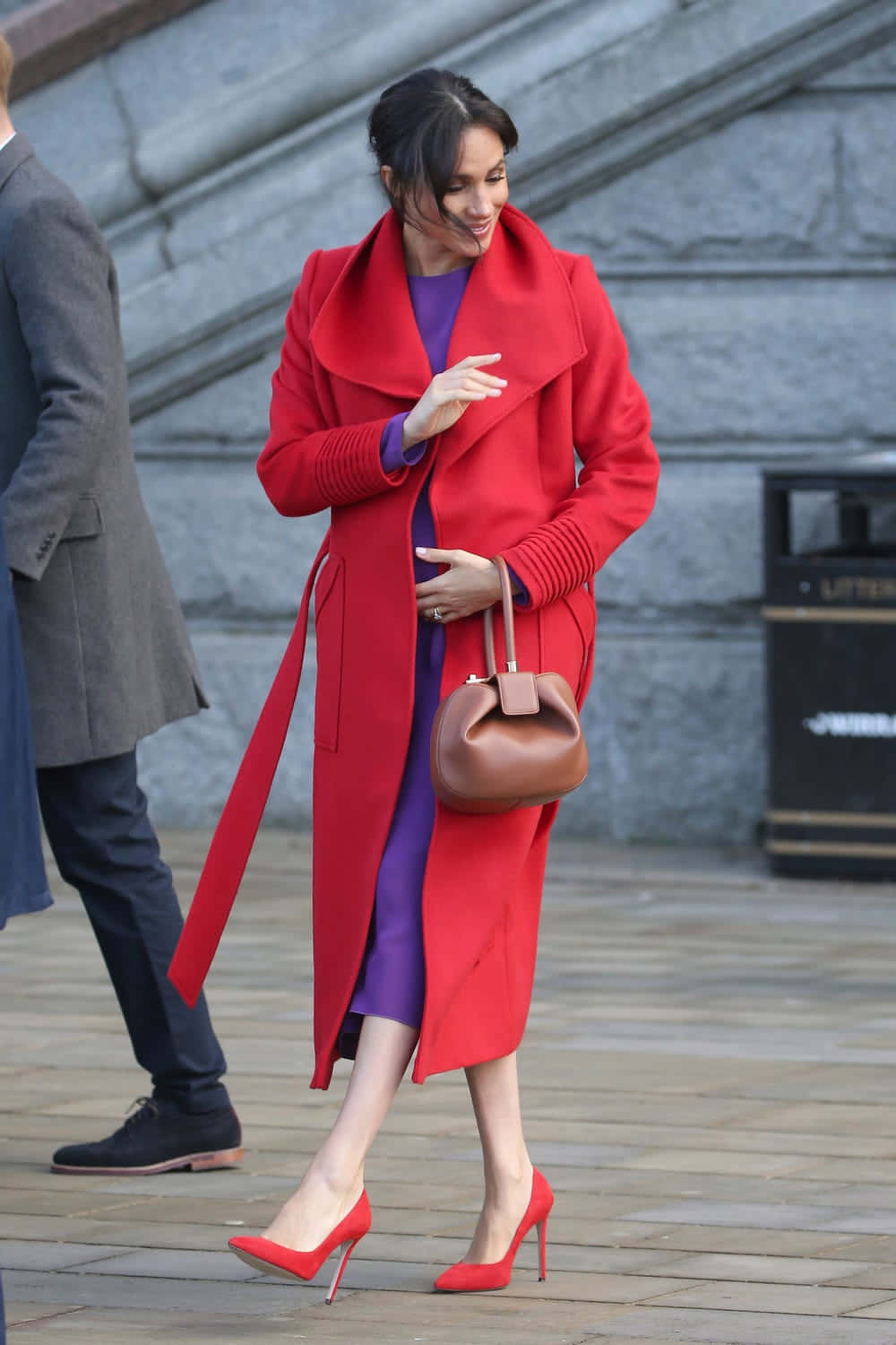 red coat, vibrant red coat, matching heels, HD Phone Wallpaper