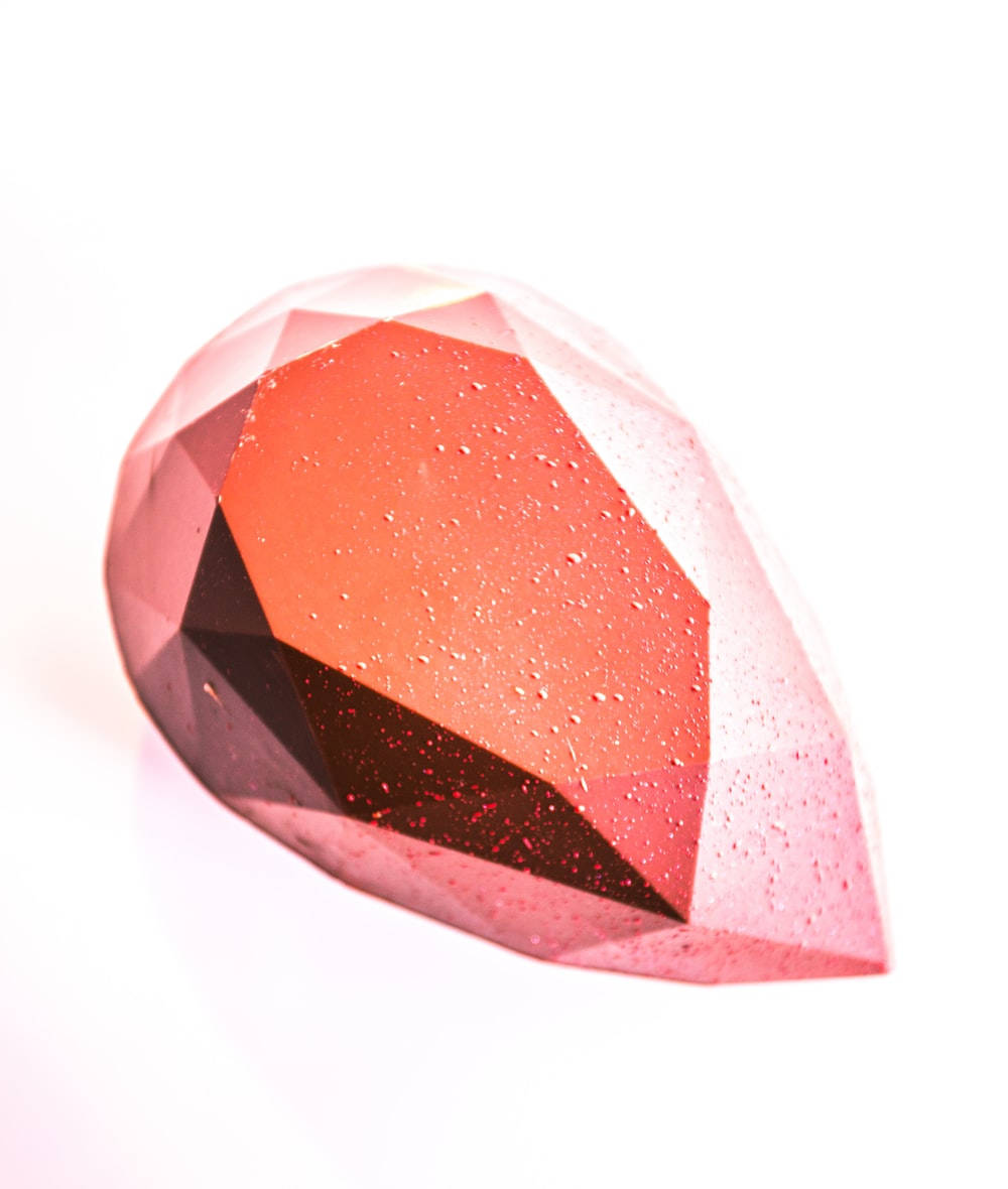 diagonal red crystal, faceted pink gemstone, water droplets, SD Phone Wallpaper