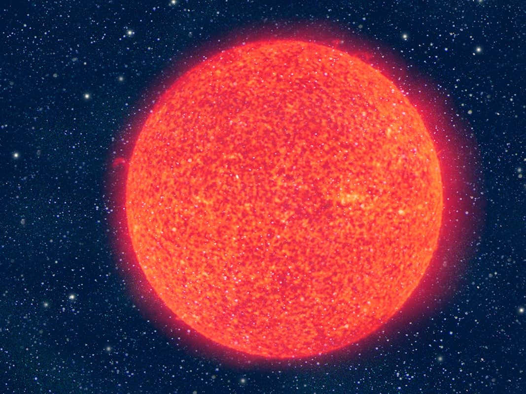 Red Giant, fiery orange-red sun, turbulent surface details, SD Desktop Wallpaper