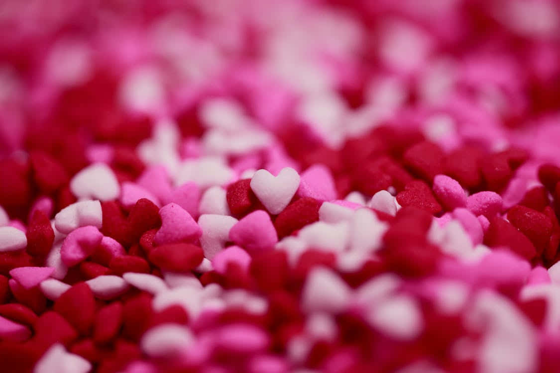 red heart, pink and white hearts, heart-shaped felt pieces, SD Desktop Wallpaper