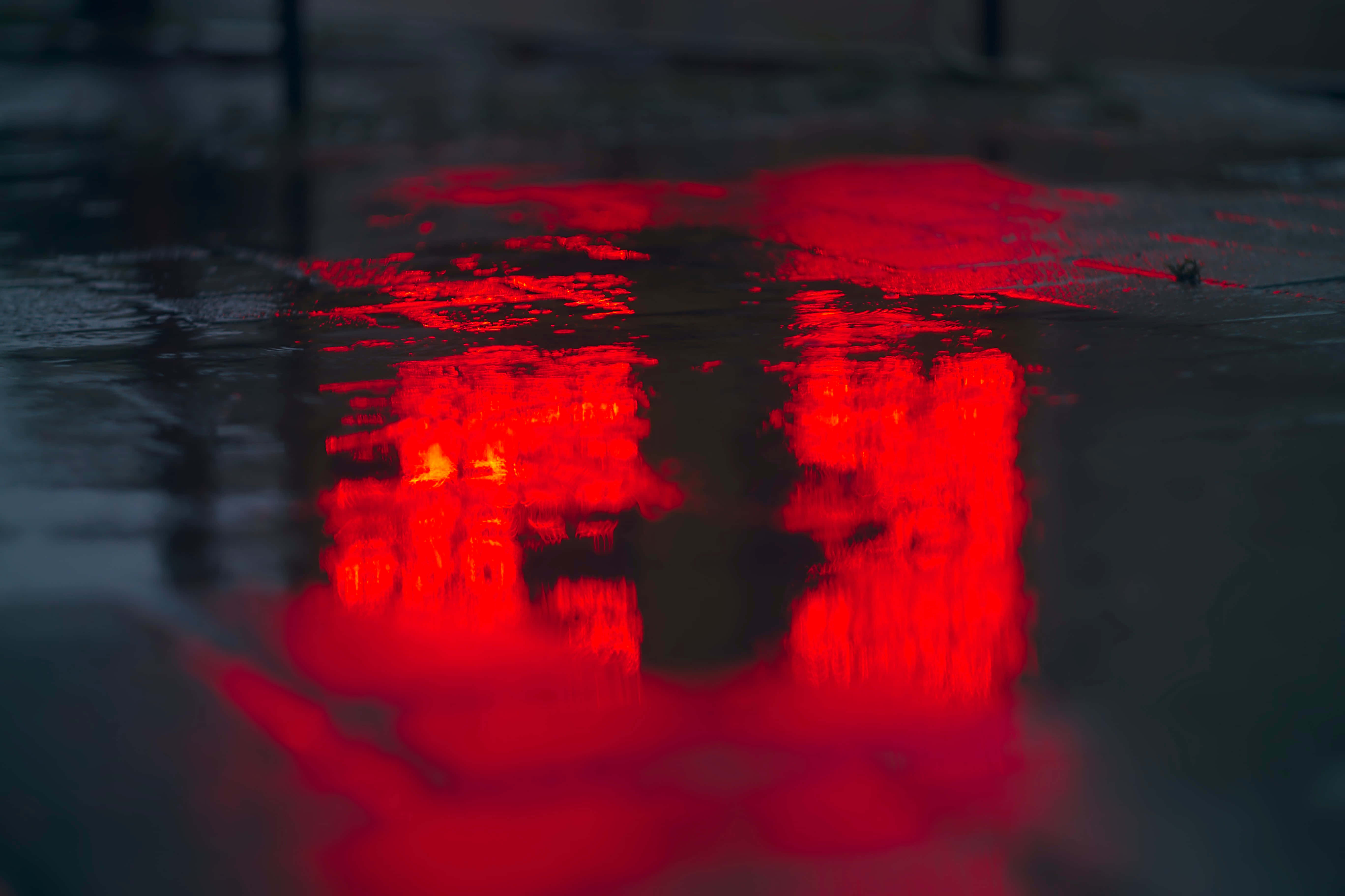 Red Japanese, traditional Japanese architecture, vibrant red car lights, 5K Desktop Wallpaper