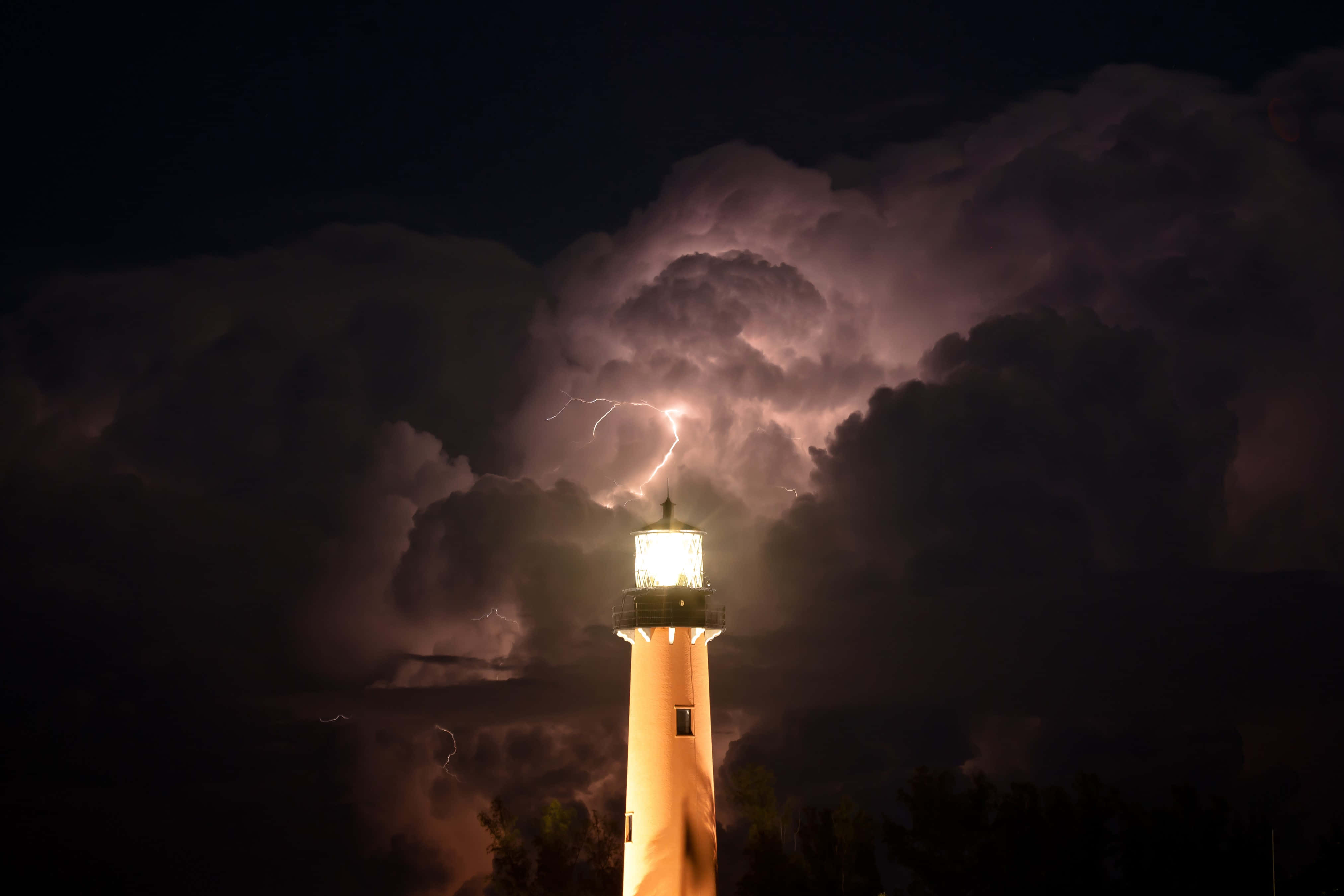 Red Lightning, lighthouse, stormy night sky, 4K Desktop Wallpaper