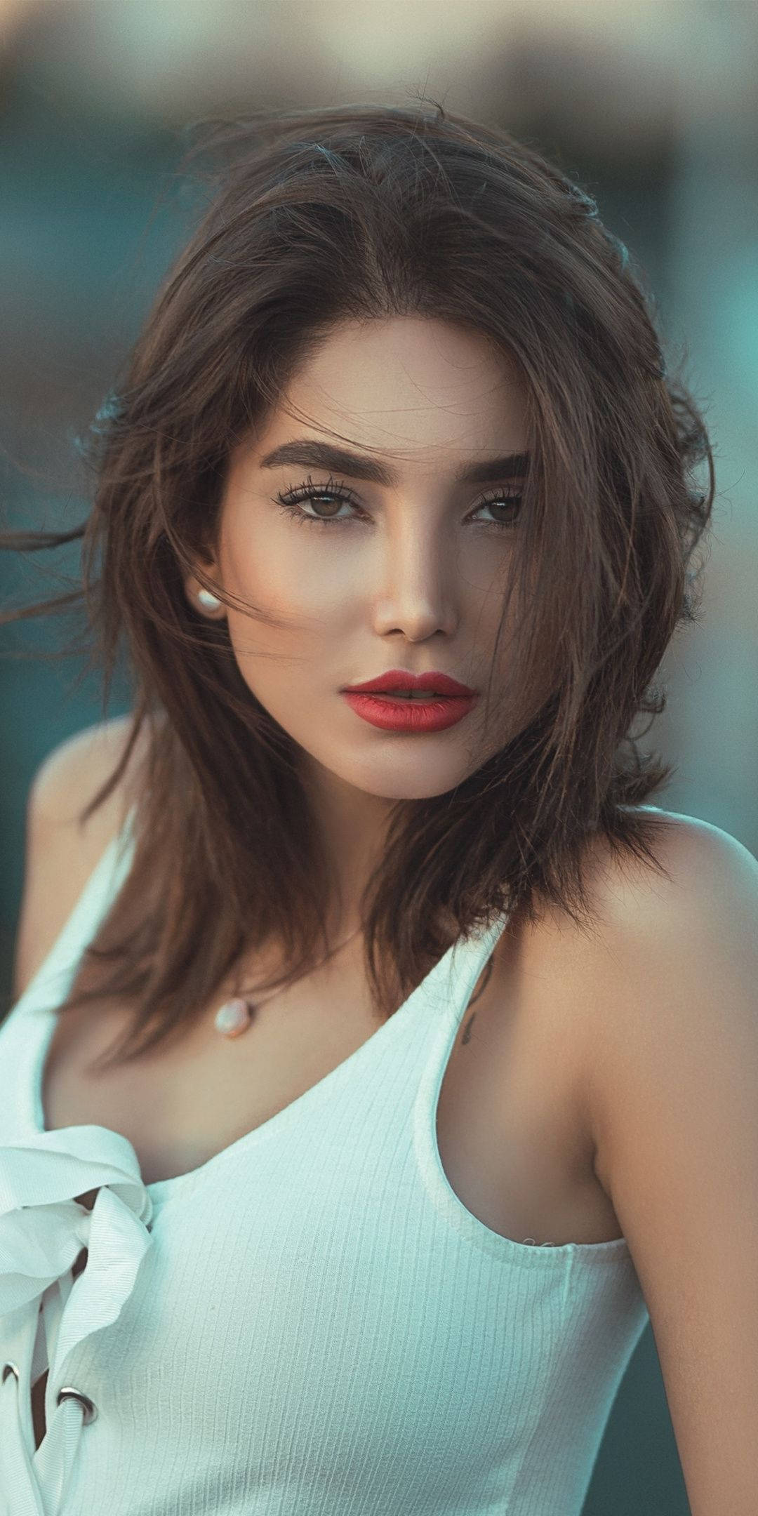 red lips, sleeveless top, windswept brown hair, Full HD Phone Wallpaper