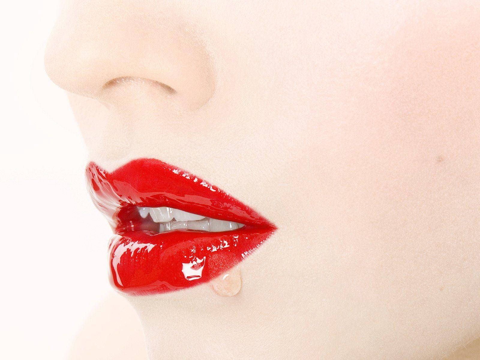 glossy red lips, single drop of liquid, lower lip, HD Desktop Wallpaper