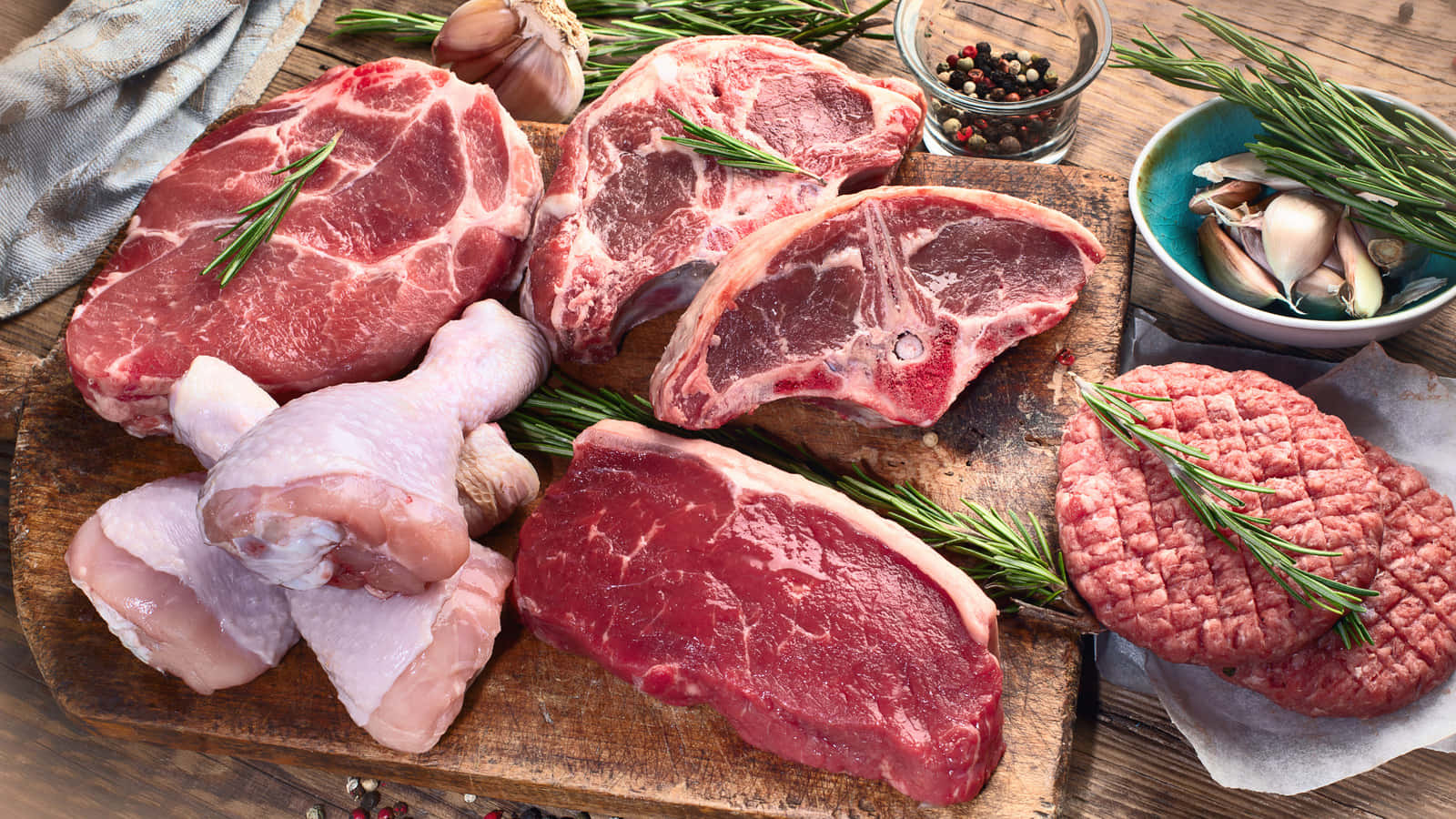 Red Meat, 1600 x 900, rustic wooden cutting board, HD Desktop Wallpaper