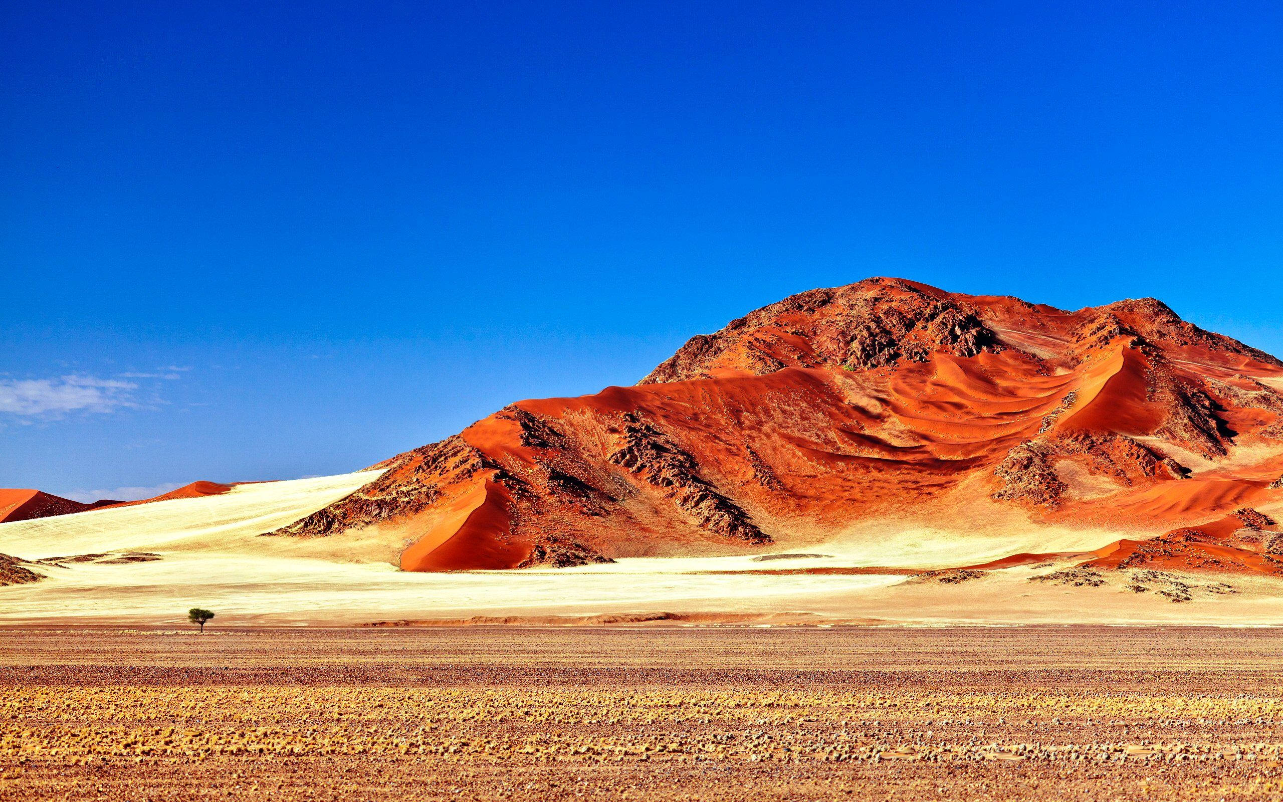 Red Desert Mountain, desert plain, red sand dunes, 2K Desktop Wallpaper