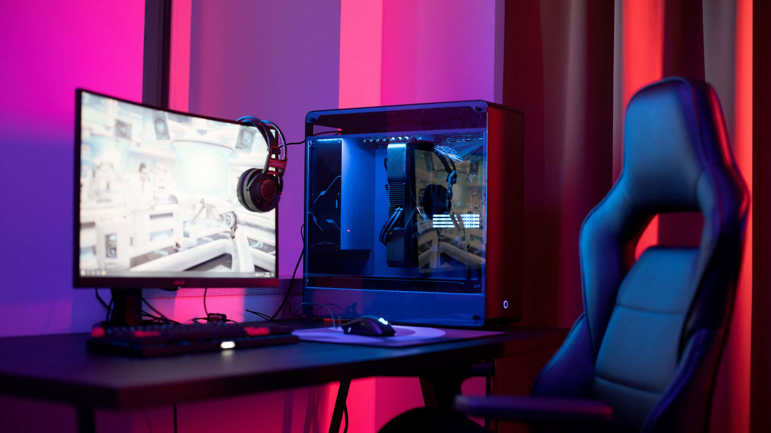 Red Pc, gaming setup, glowing blue PC tower, 2K Desktop Wallpaper