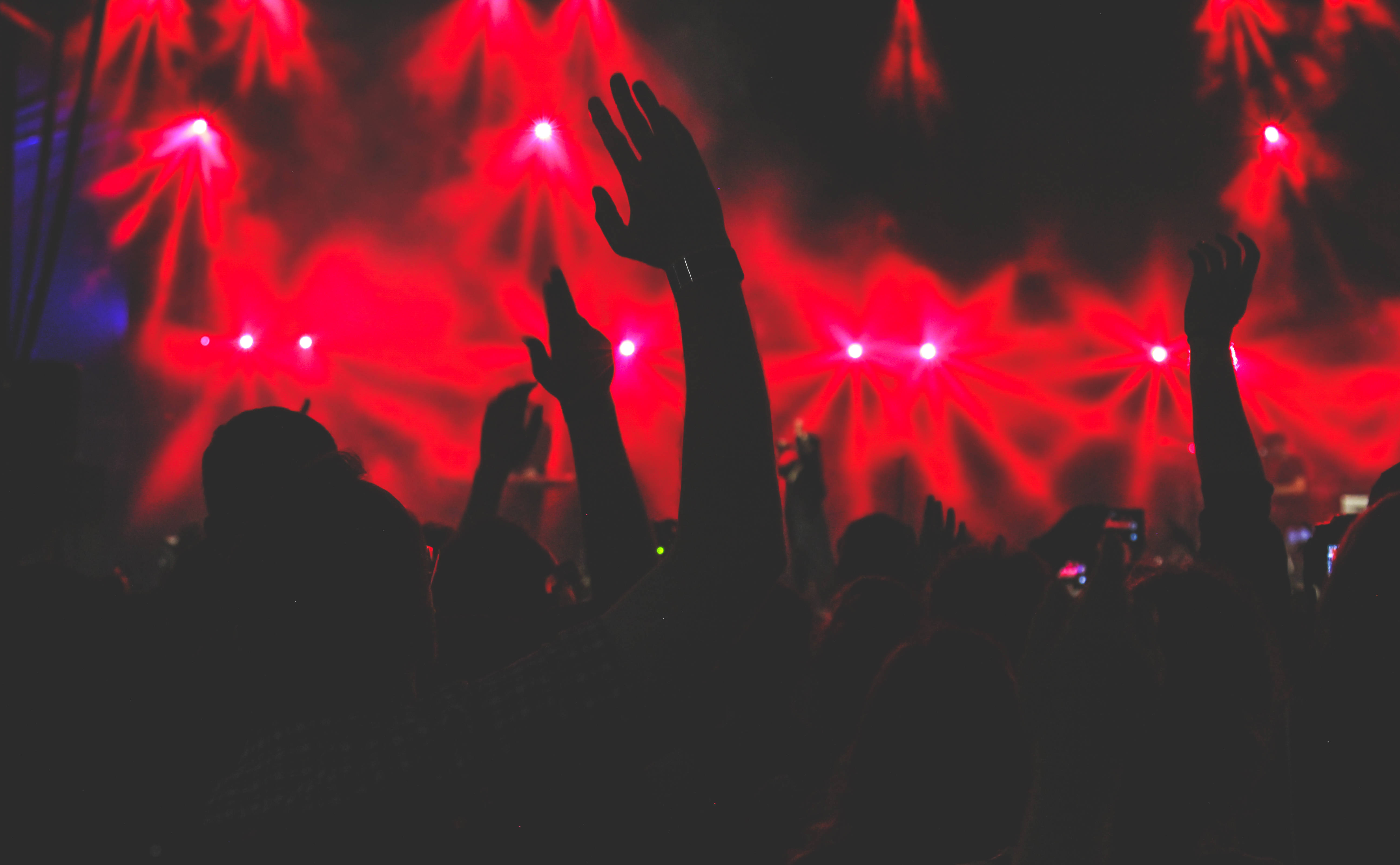 Red Screen, concert, vibrant red stage lights, 5K Desktop Wallpaper