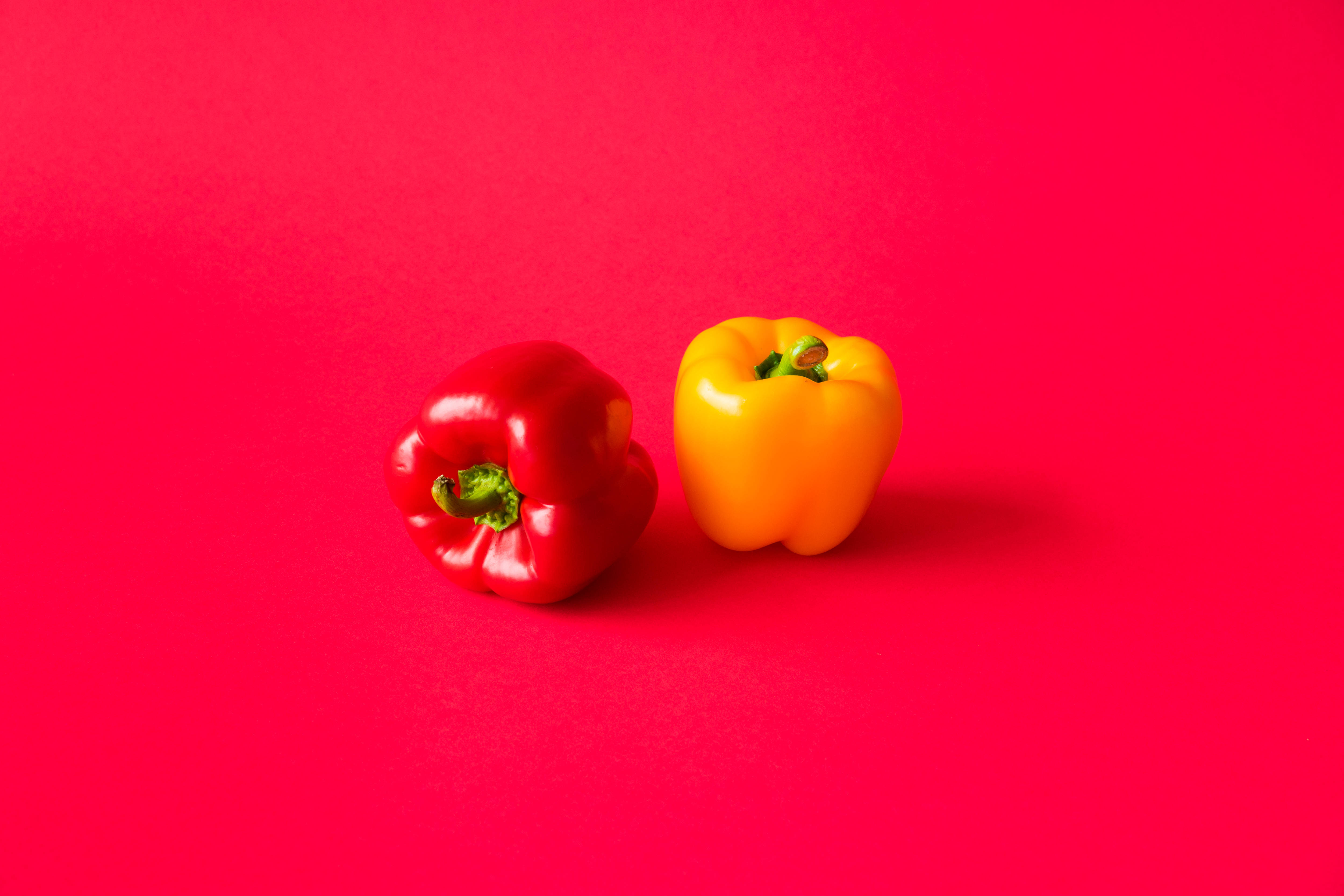 red screen, bell pepper, vibrant red, 4K Desktop Wallpaper