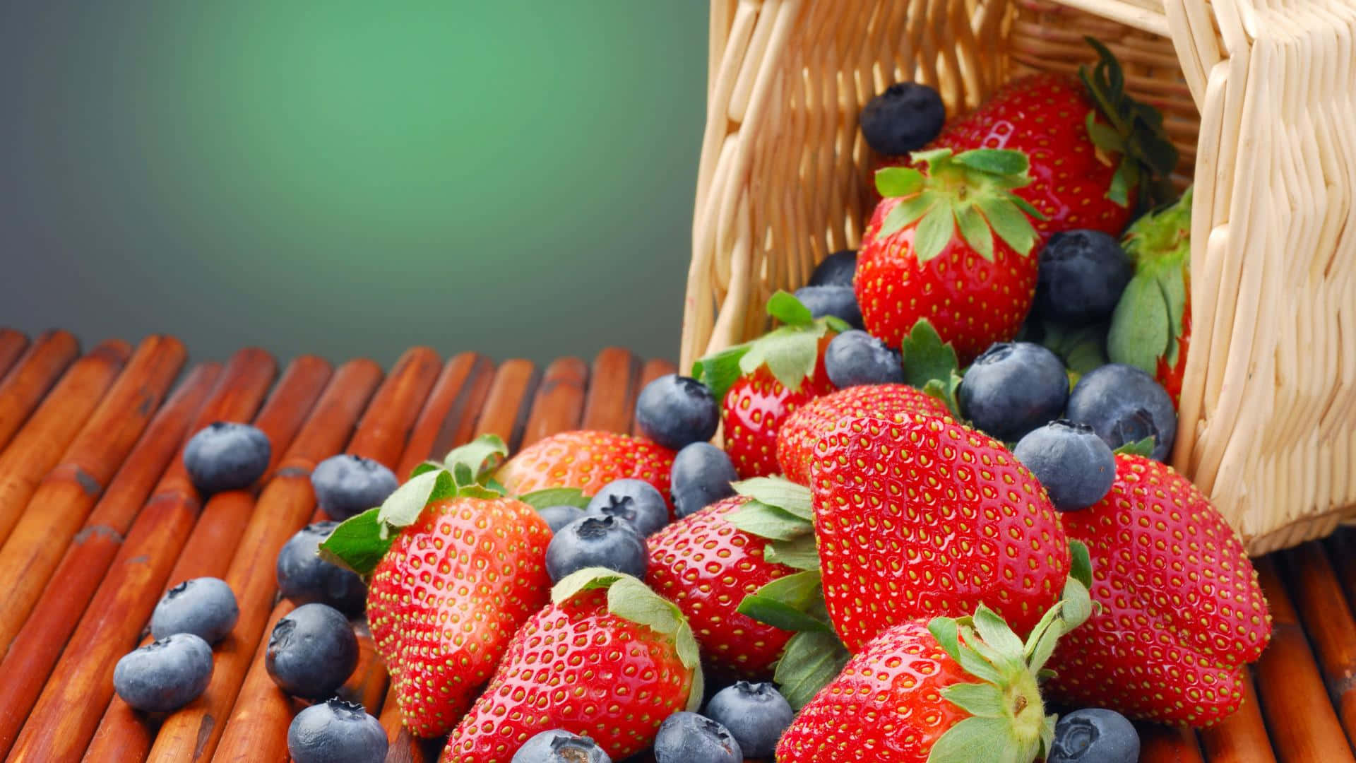 Red Strawberry, woven basket, bamboo mat, Full HD Desktop Wallpaper