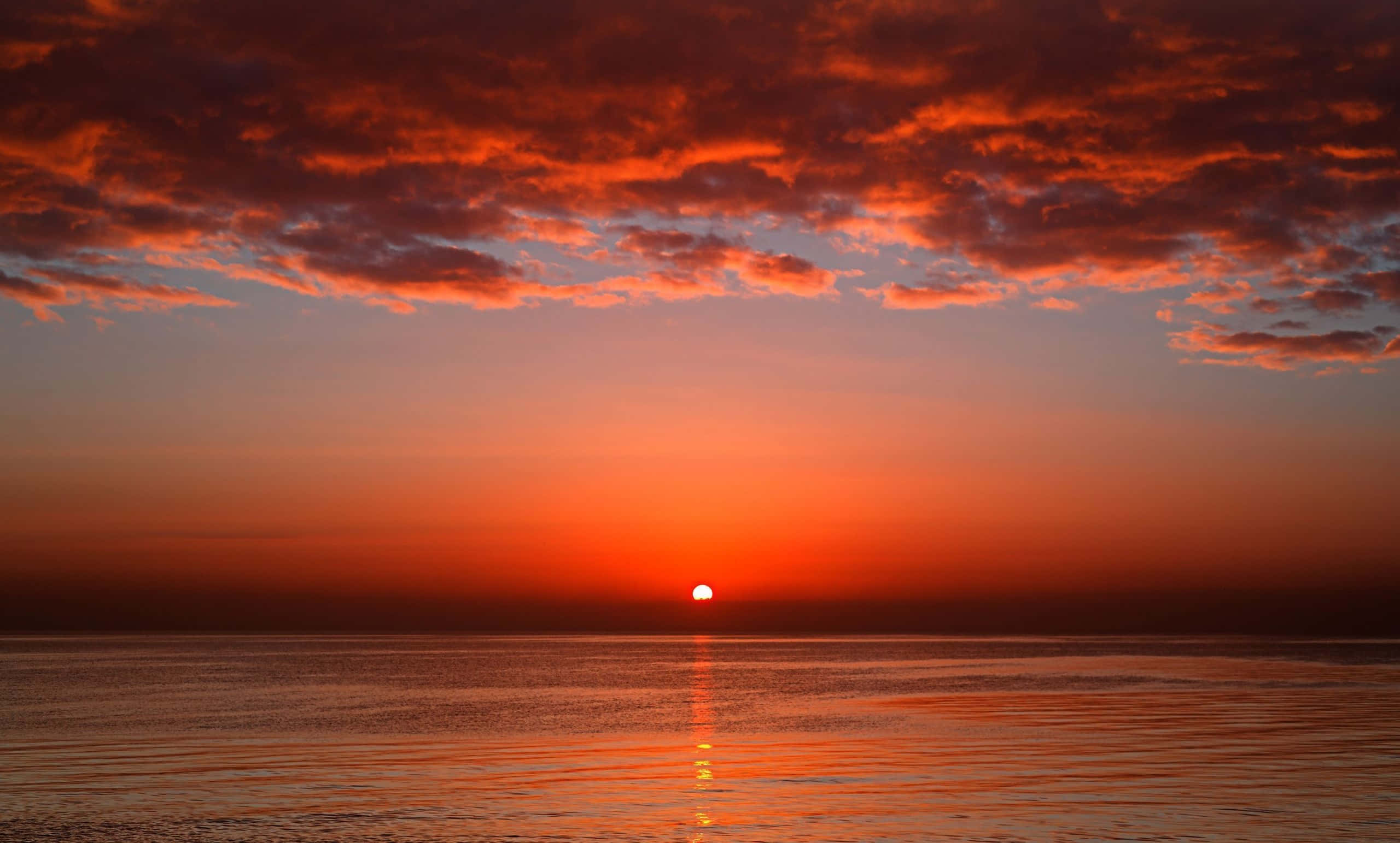 Red Sunset, horizon, ocean, 2K Desktop Wallpaper