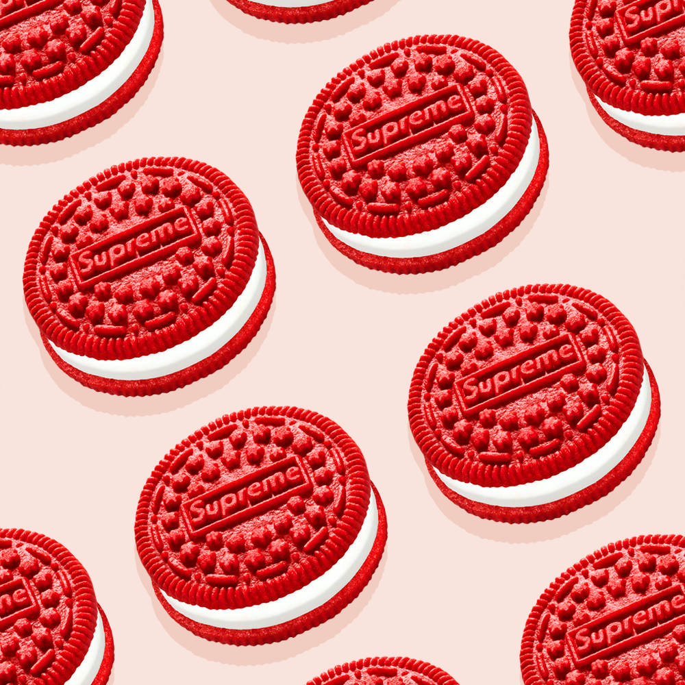 Red Supreme, cookies, white cream filling, SD Desktop Wallpaper