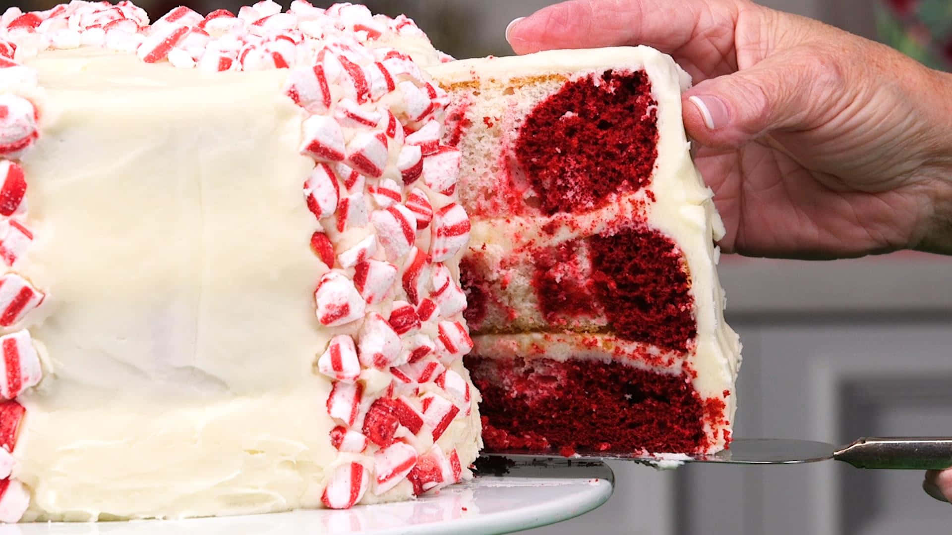 red velvet cake, cream cheese frosting, candy cane decorations, Full HD Desktop Wallpaper