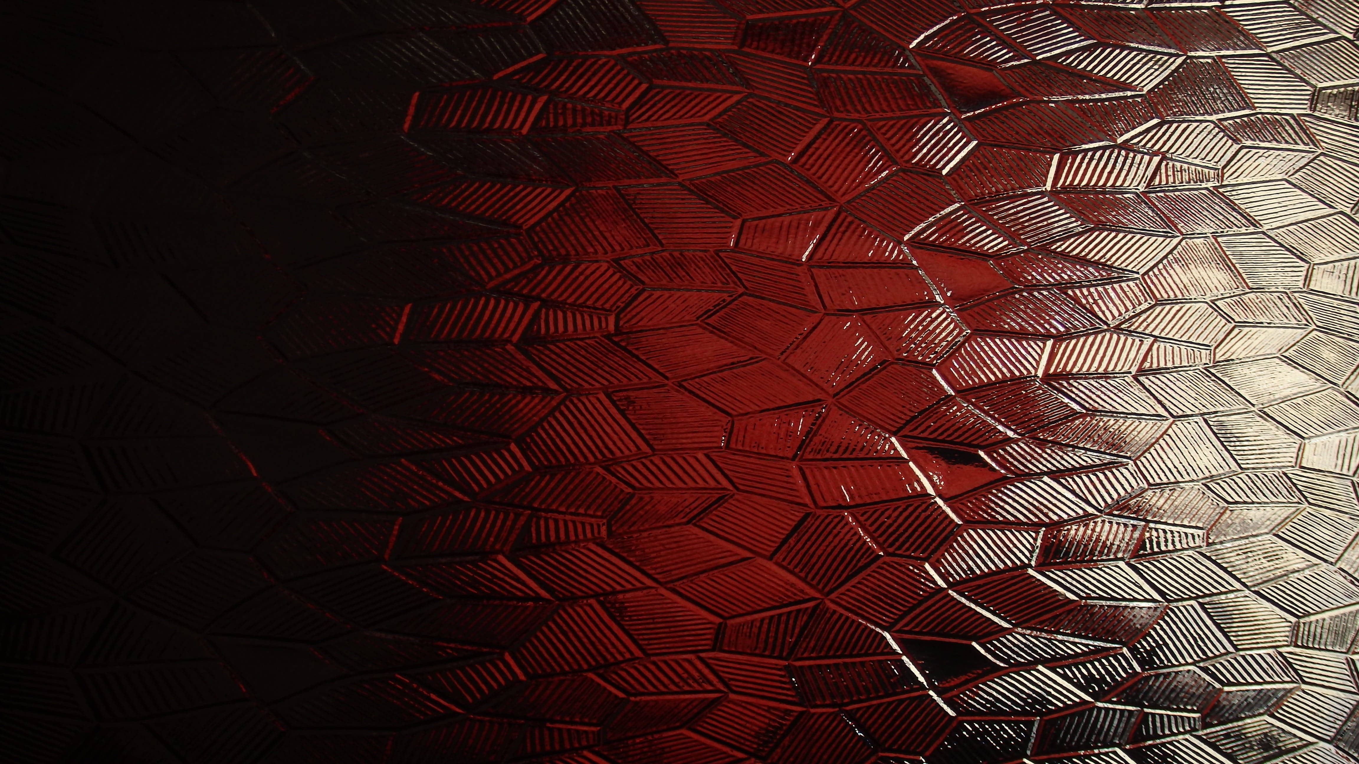 scaly dark red abstract, geometric hexagonal patterns, gradient red and silver lighting, 4K Desktop Wallpaper