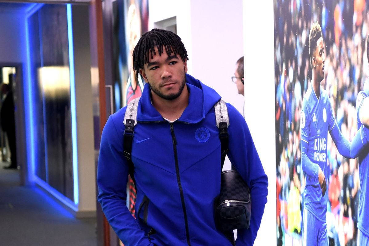 Reece James, blue Chelsea hoodie, corridor, SD Desktop Wallpaper