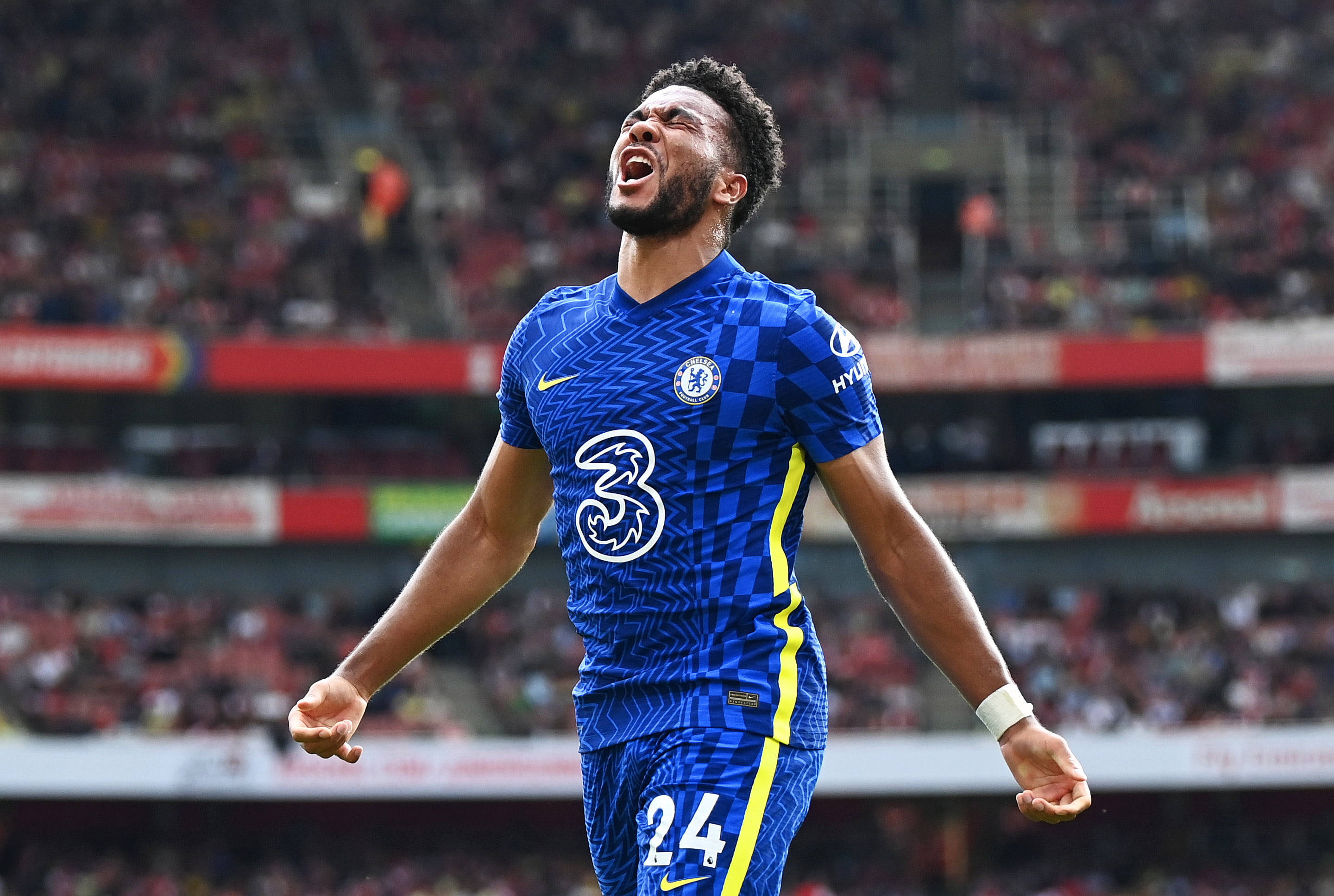 Reece James, blue checkered jersey, packed stadium pitch, 2K Desktop Wallpaper