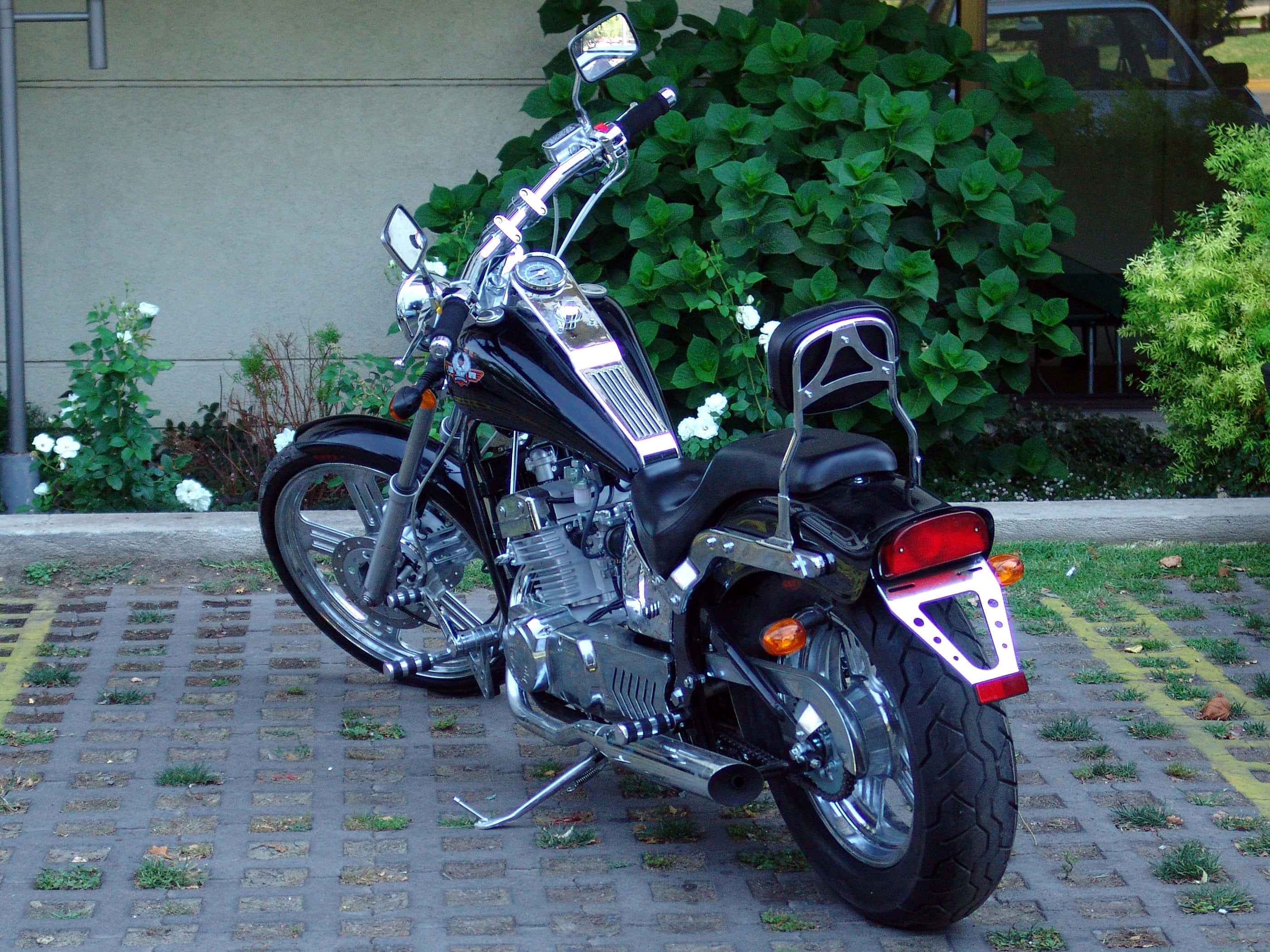 Regal Raptor, black and chrome, cruiser motorcycle, 2K Desktop Wallpaper