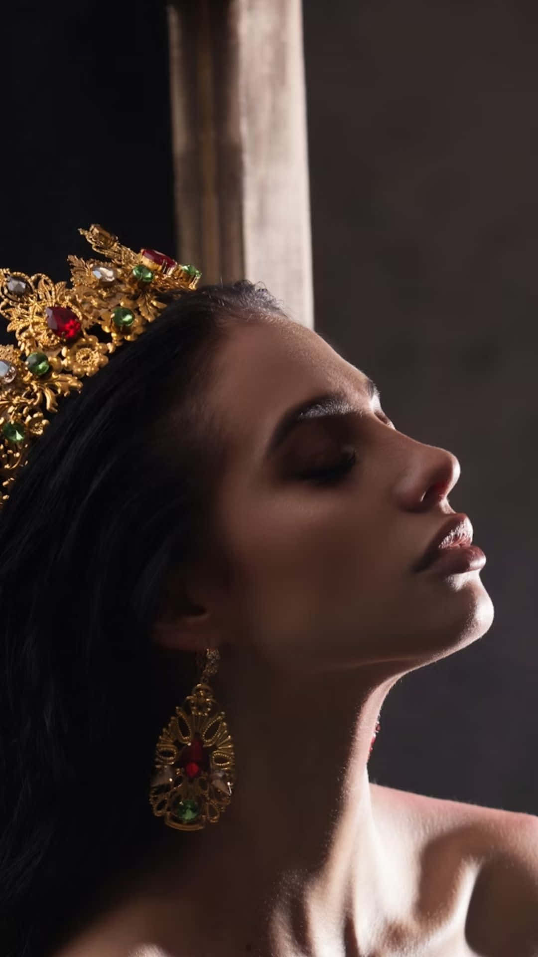 Regal, elegance, gold crown, Full HD Phone Wallpaper