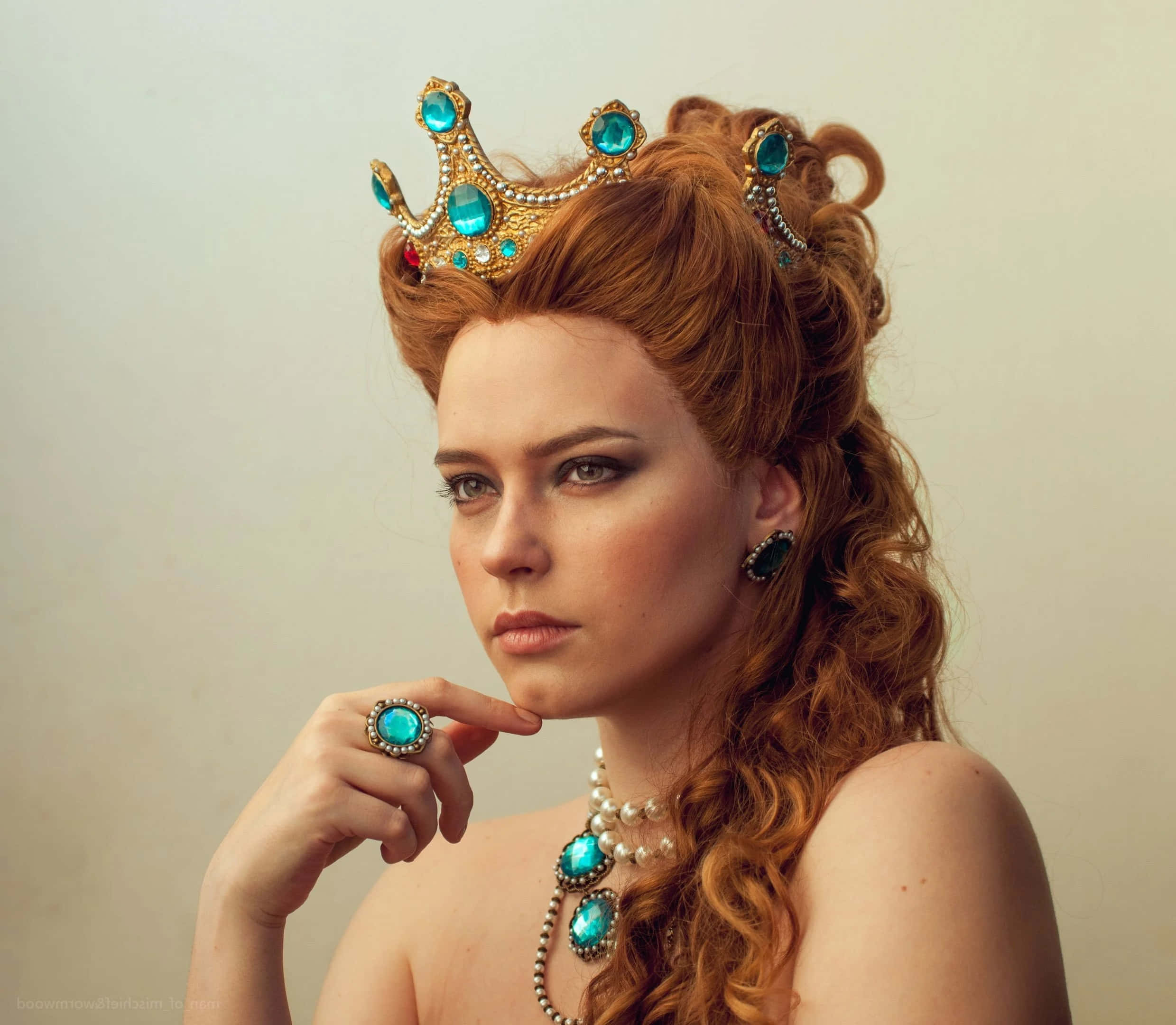 Regal, gold crown, turquoise jewels, Full HD Desktop Wallpaper