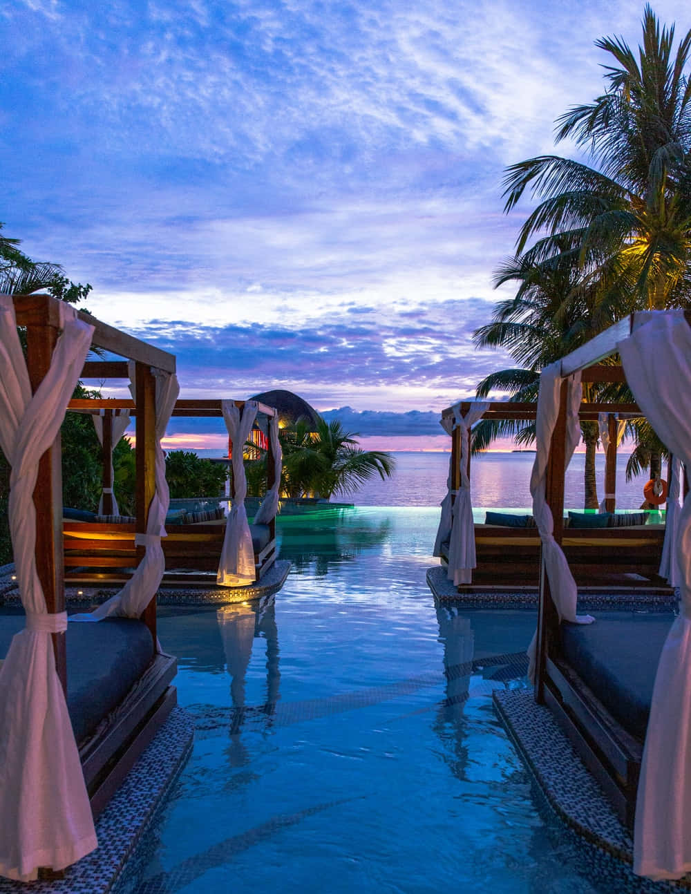 resort beds, pool, white curtains, HD Phone Wallpaper