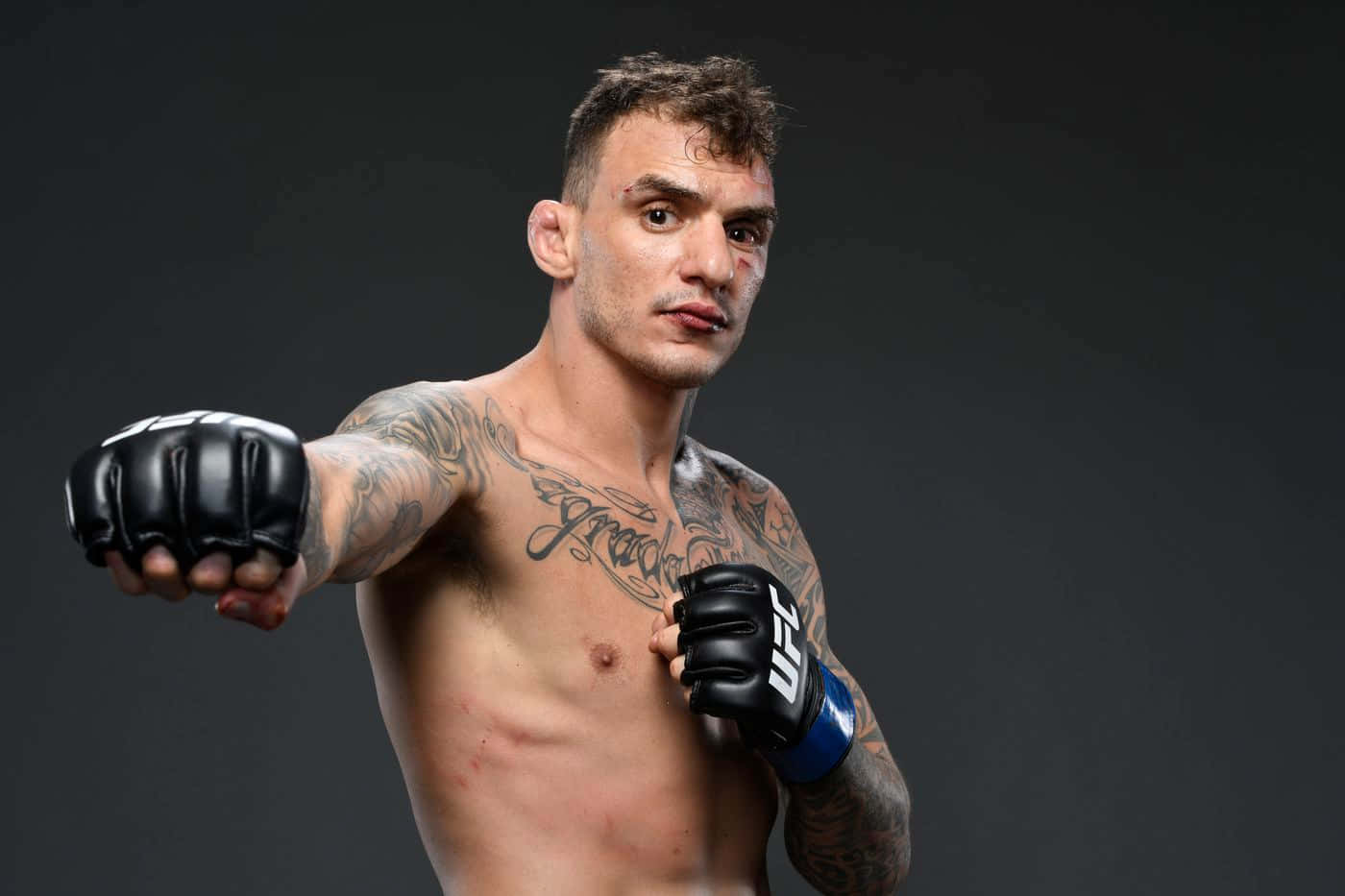 Renato Moicano, jab pose, black gloves, HD Desktop Wallpaper