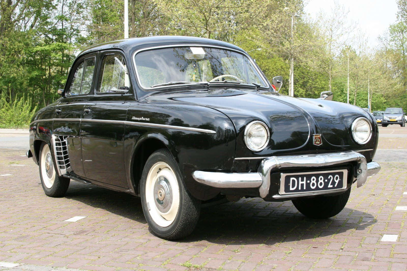 Renault Dauphine, glossy black, brick road, HD Desktop Wallpaper