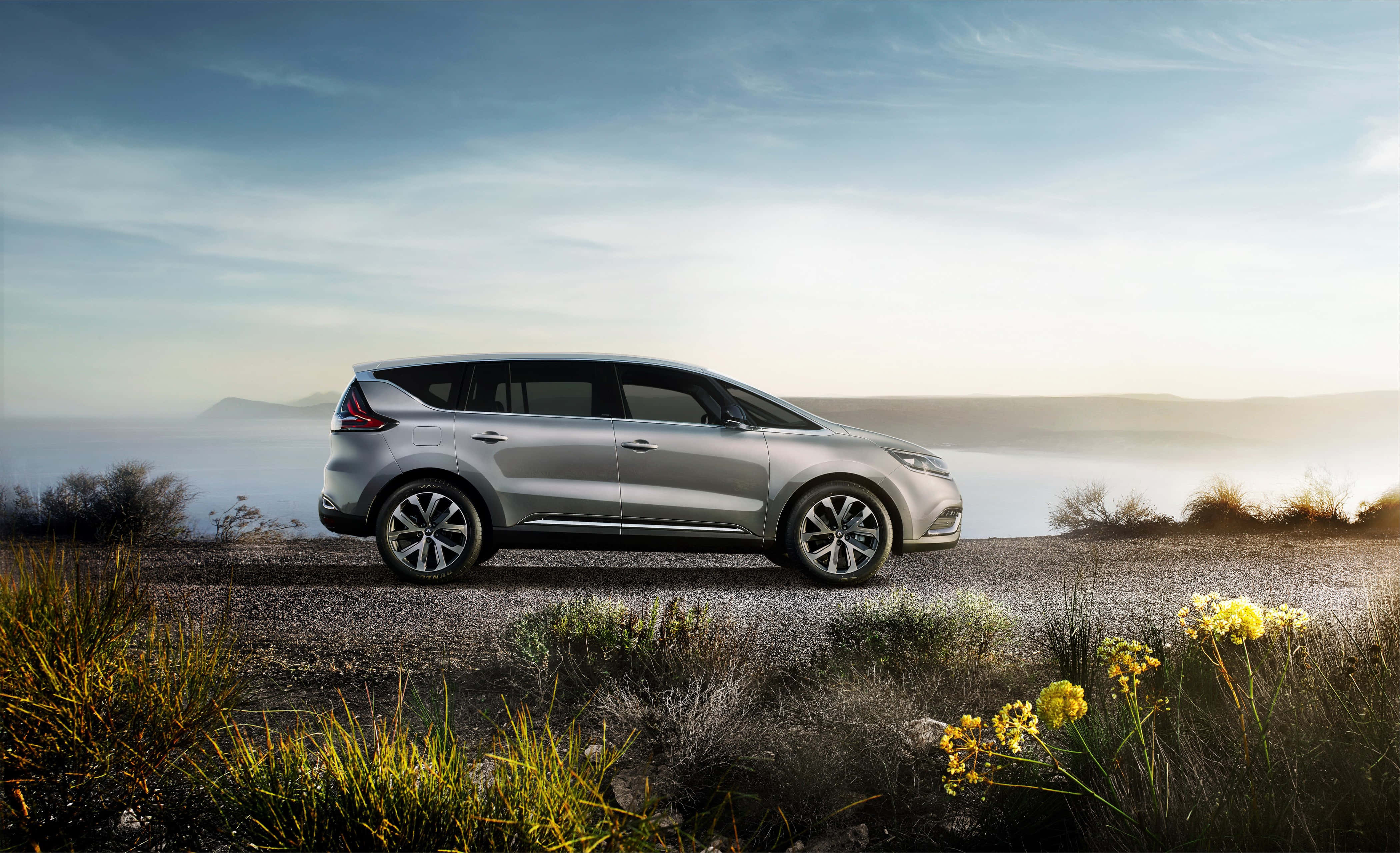 Renault Espace, silver, misty coastal road, 4K Desktop Wallpaper