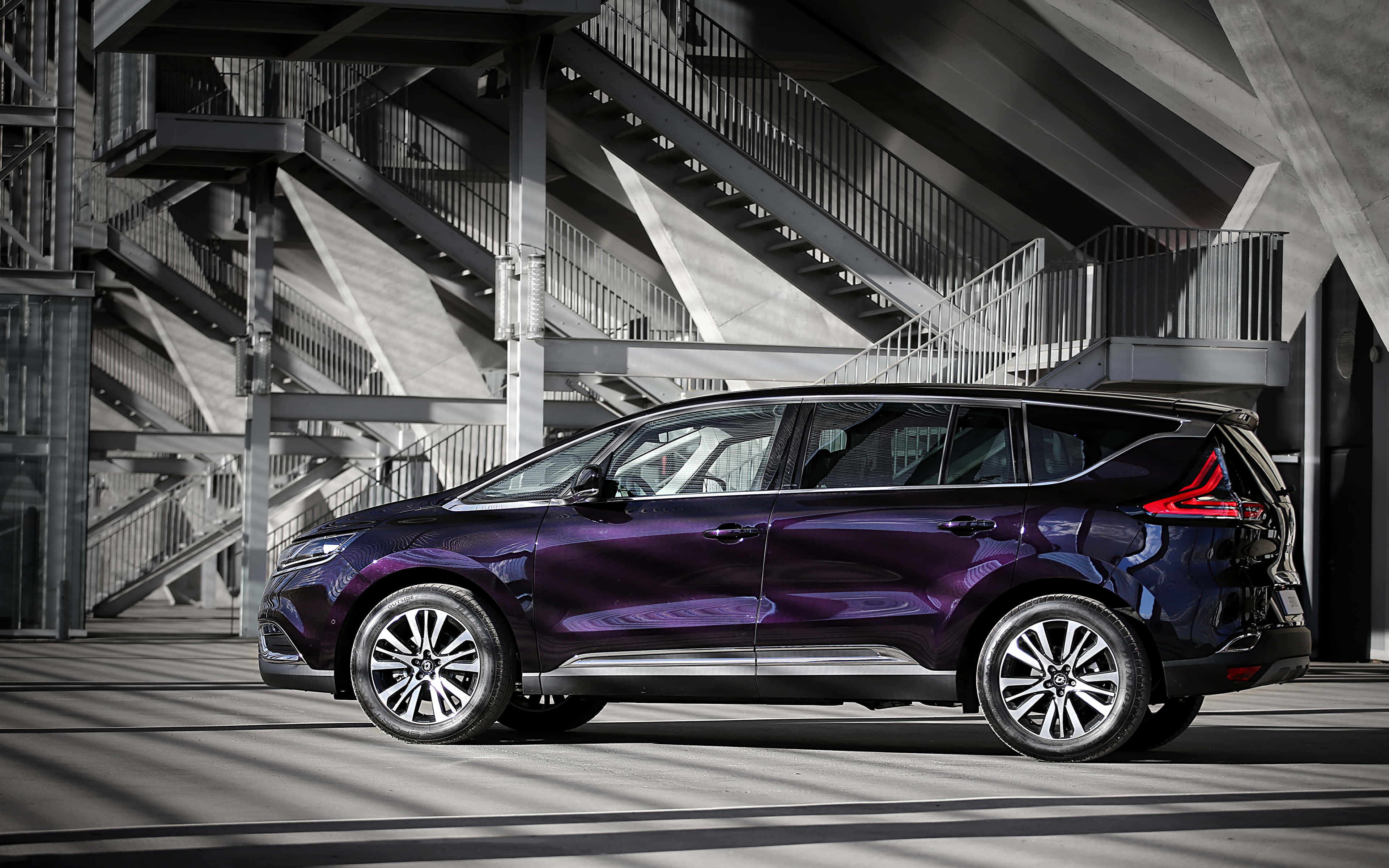 Renault Espace, purple, industrial lighting, 4K Desktop Wallpaper