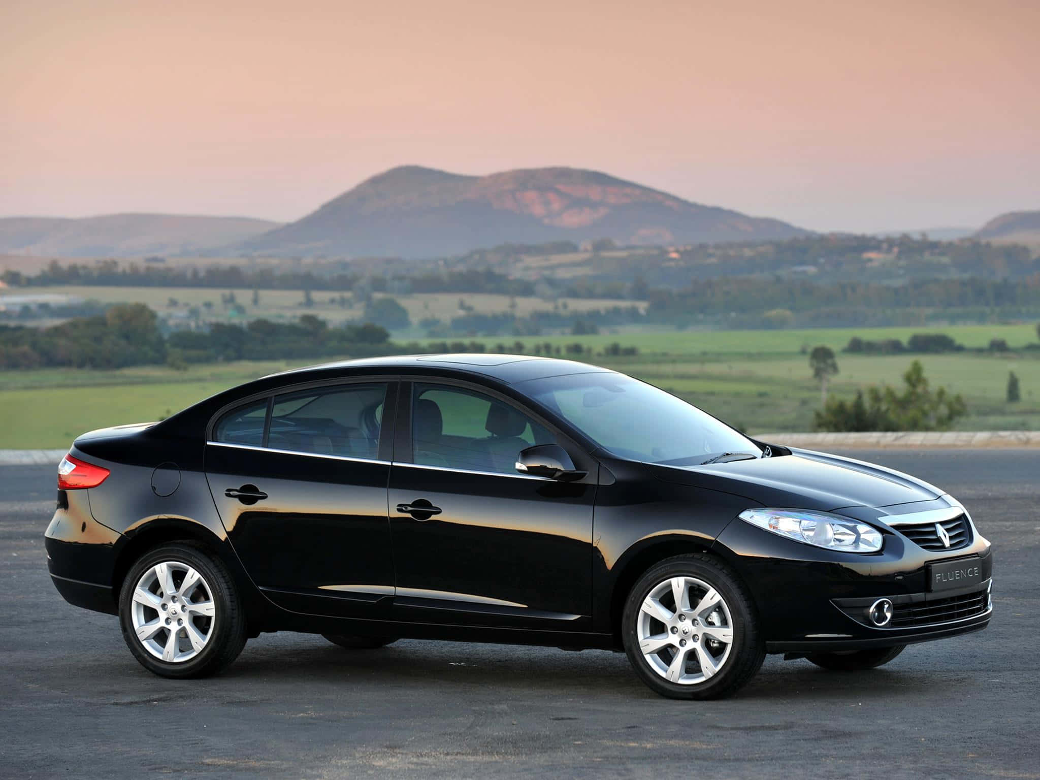 Renault Fluence, black, asphalt, Full HD Desktop Wallpaper