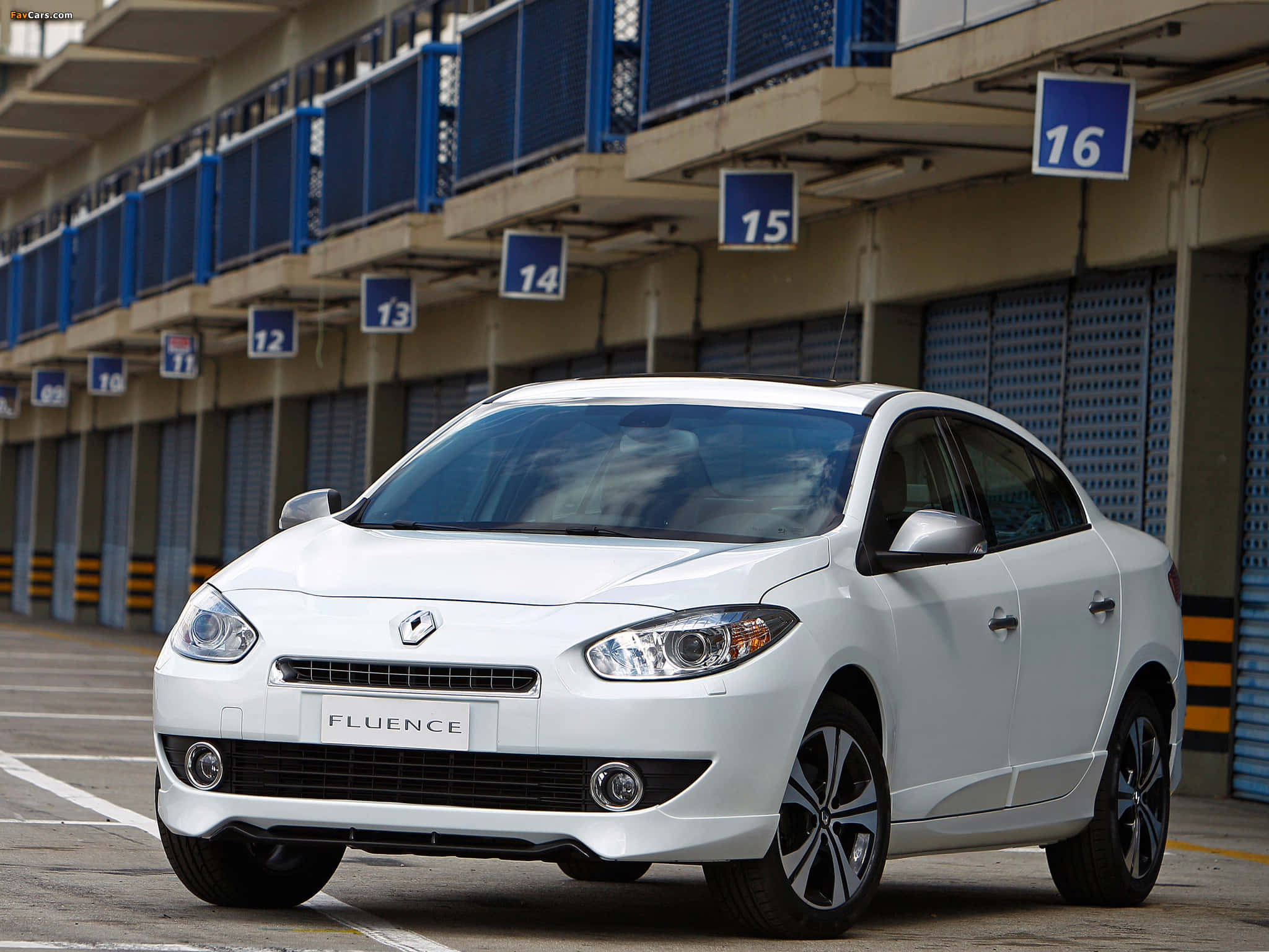 Renault Fluence, white, sedan, Full HD Desktop Wallpaper